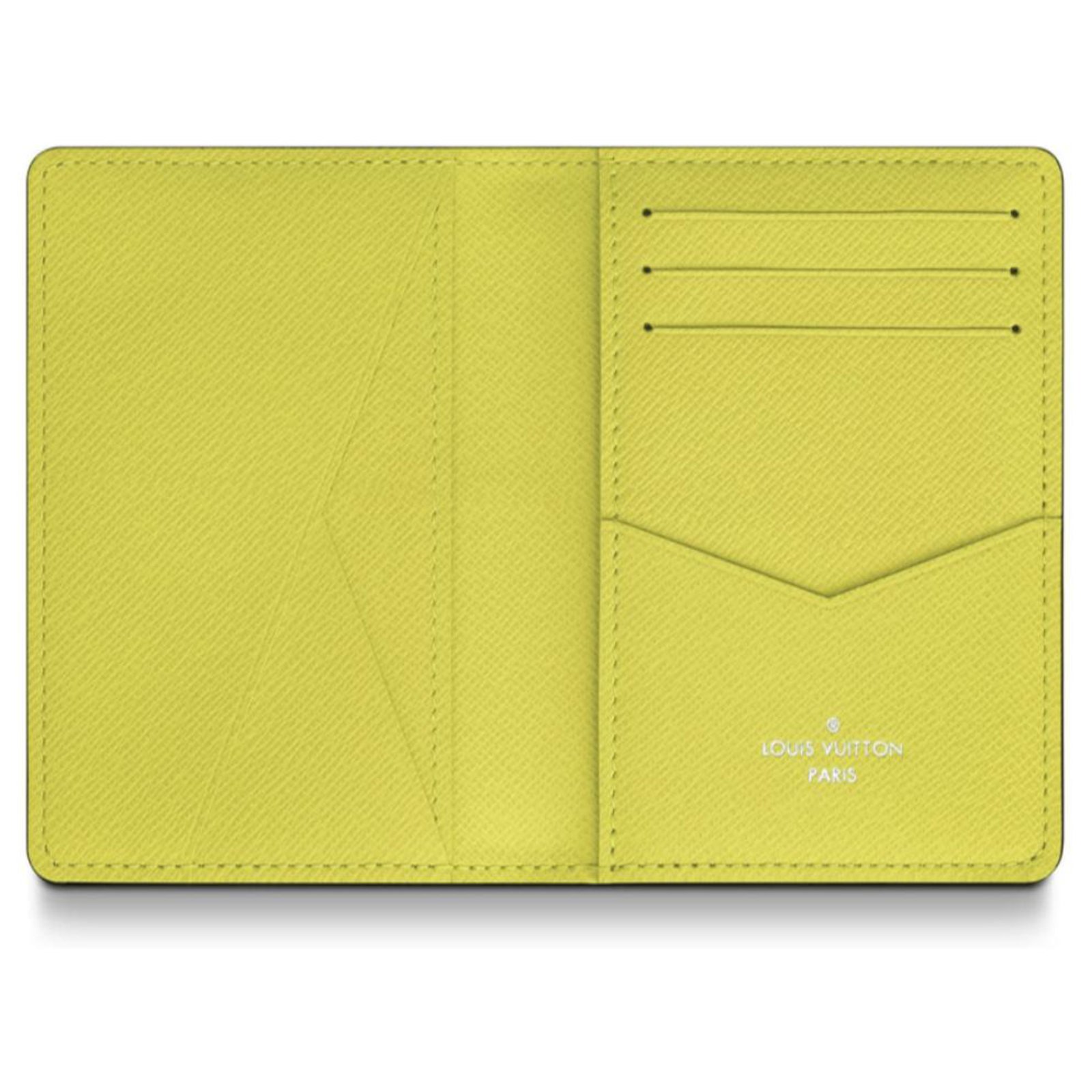 Louis Vuitton taigarama wallet Yellow Leather ref.163472 - Joli Closet
