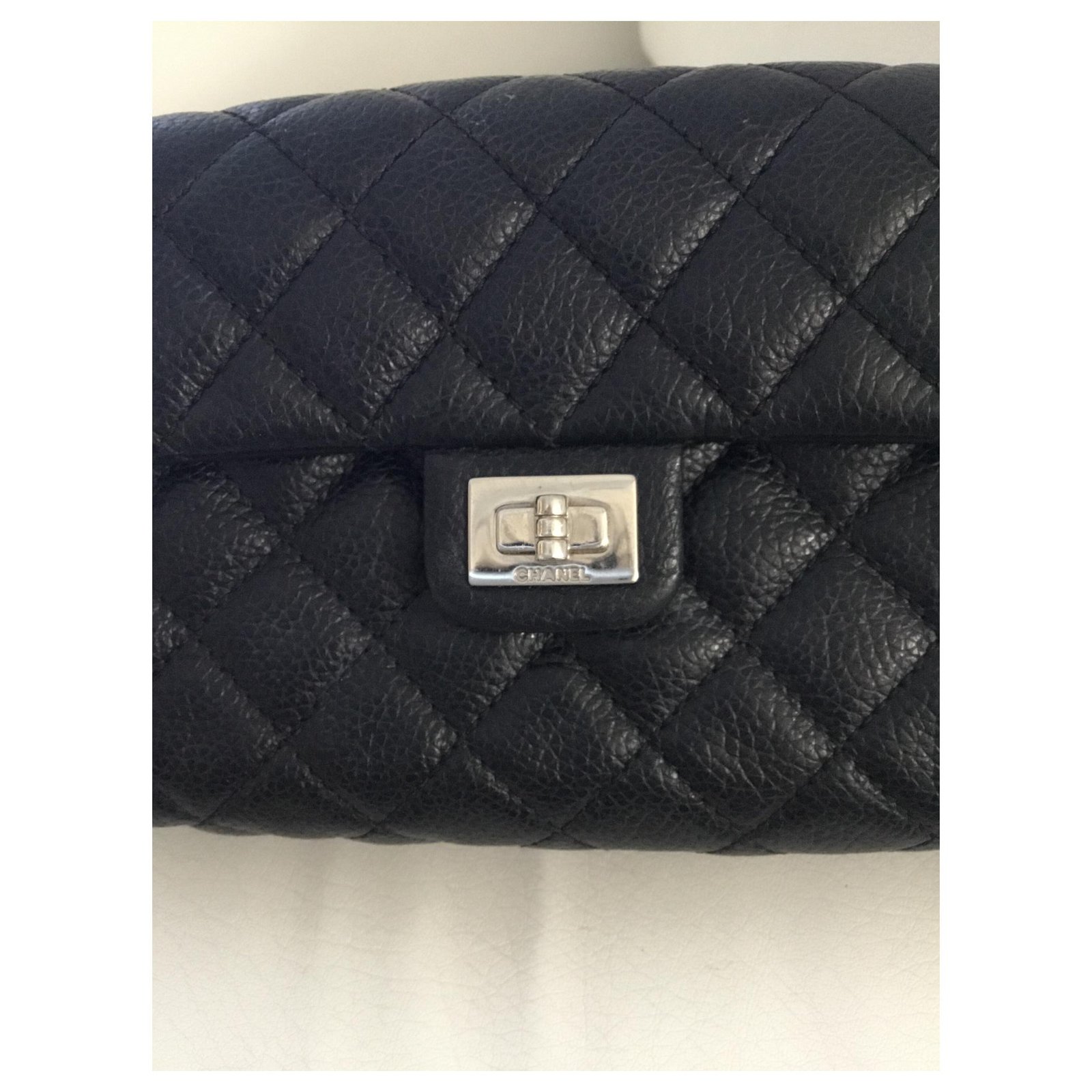 Mademoiselle Belt pouch CHANEL Uniform Black Leather ref.136621 - Joli  Closet