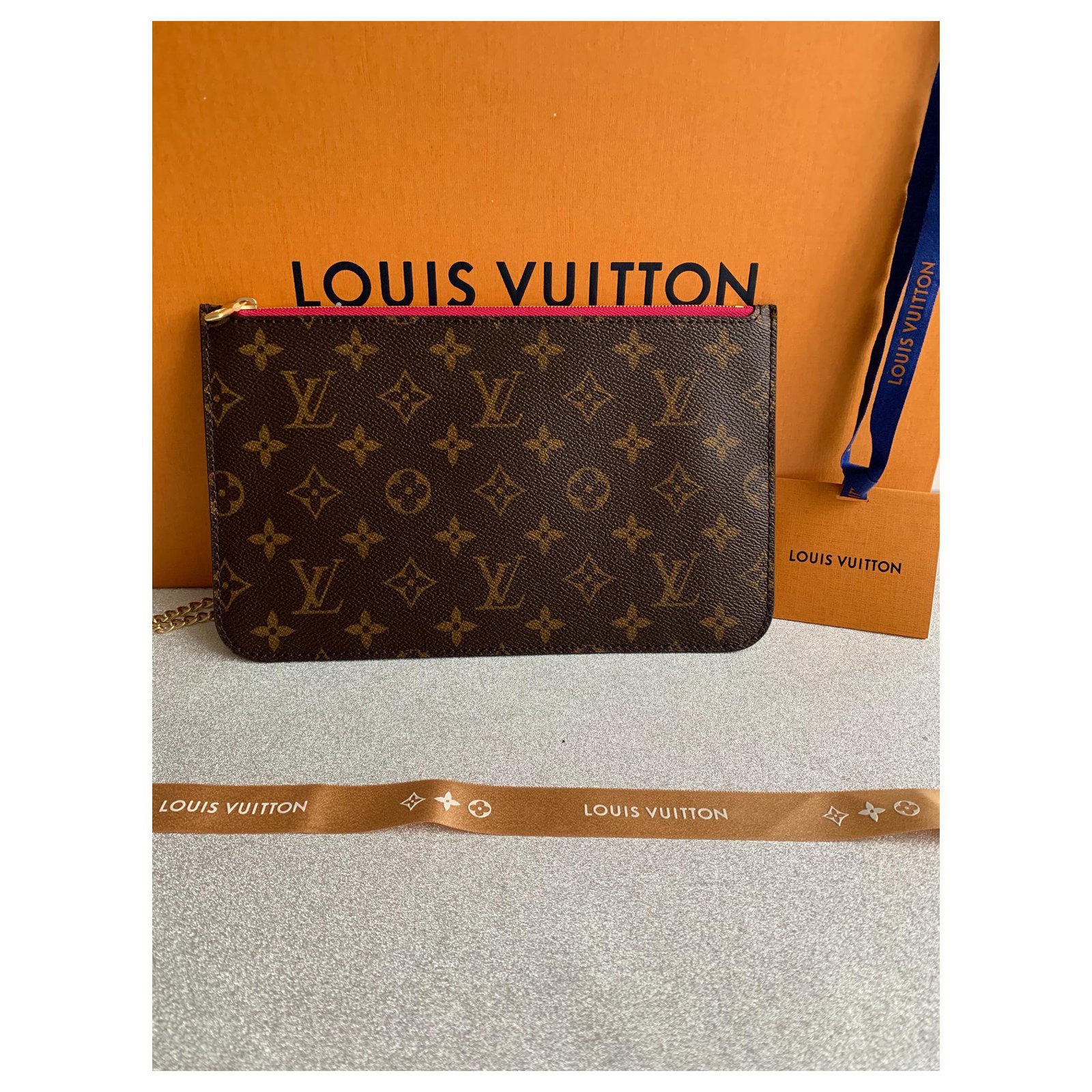 Louis Vuitton Pochette Accessoires Beige Cloth ref.1007067 - Joli Closet