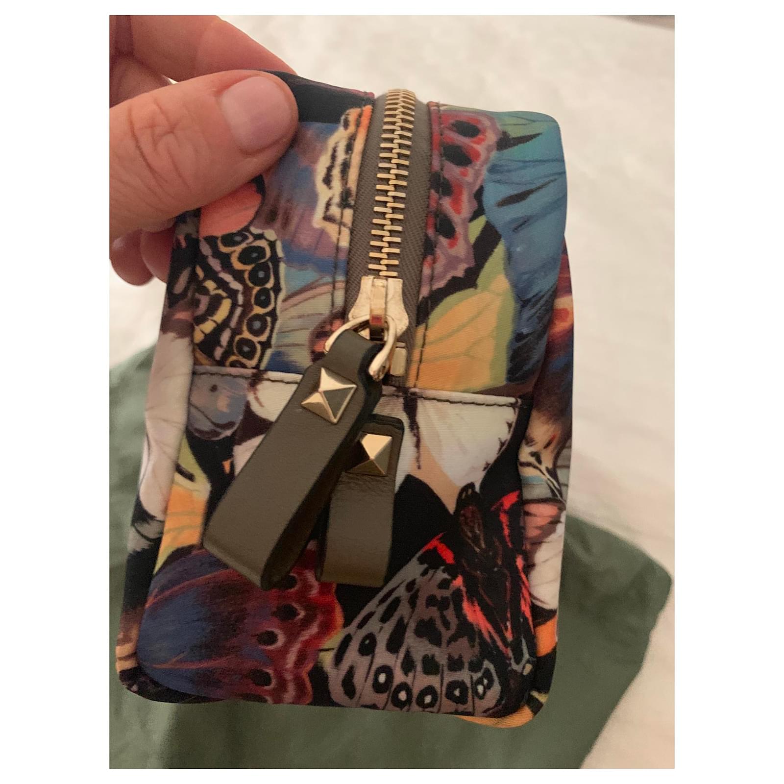 Valentino Garavani Valentino makeup bag Dark green Cloth ref.139542