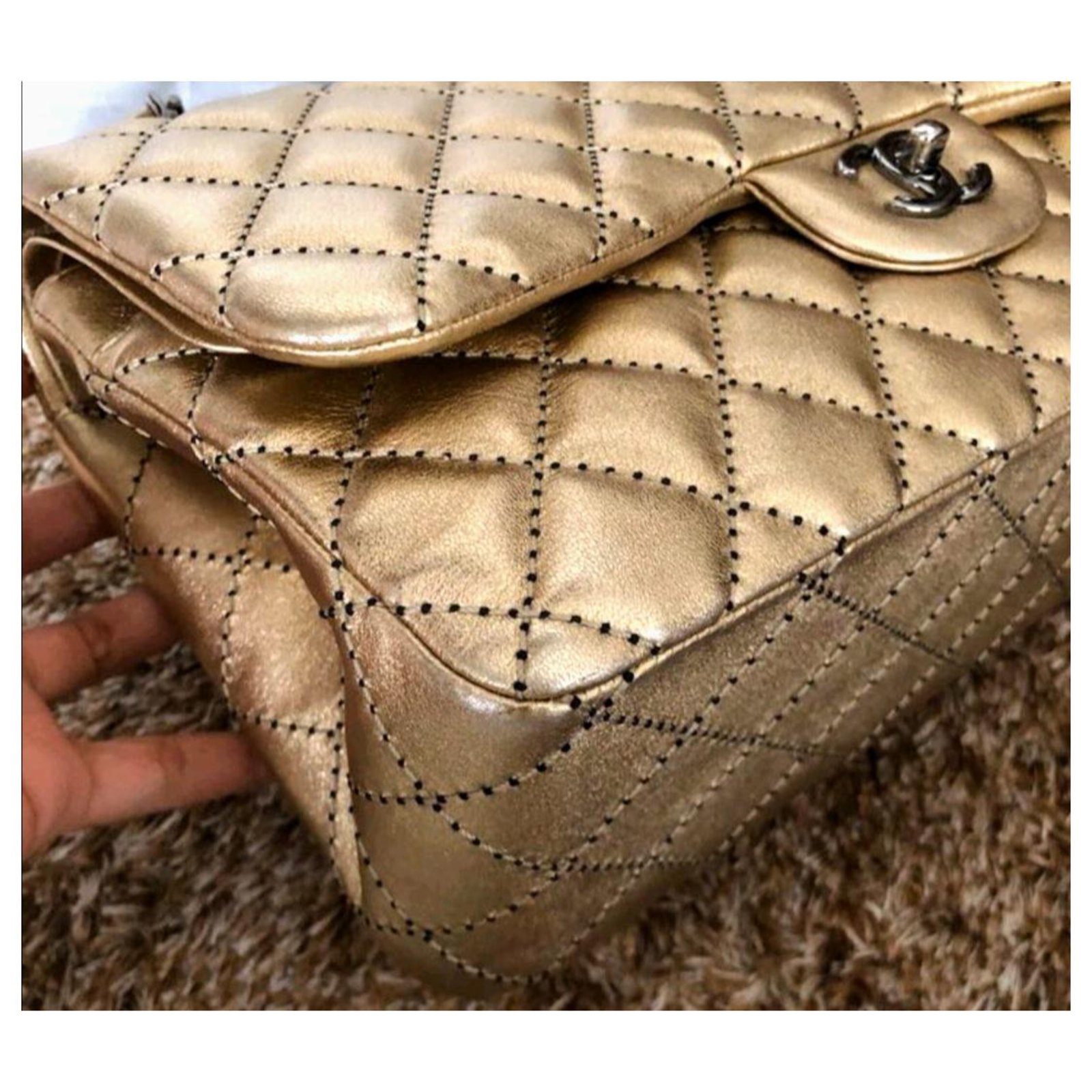 Timeless Chanel Gold Jumbo flap bag Golden Leather ref.142370