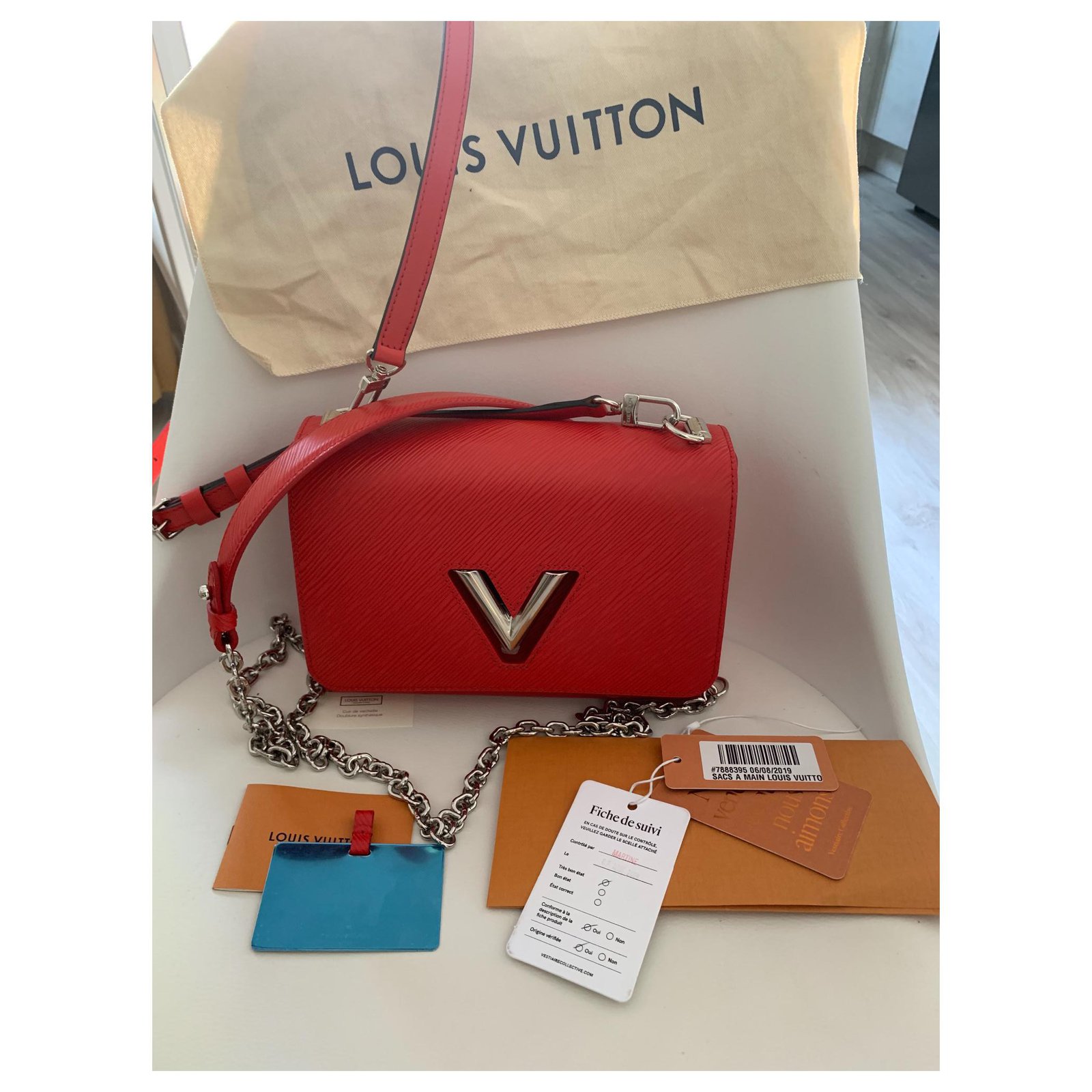 LOUIS VUITTON, Twist MM in red epi leather For Sale at 1stDibs  louis  vuitton twist red, louis vuitton twist mm red, lv twist red
