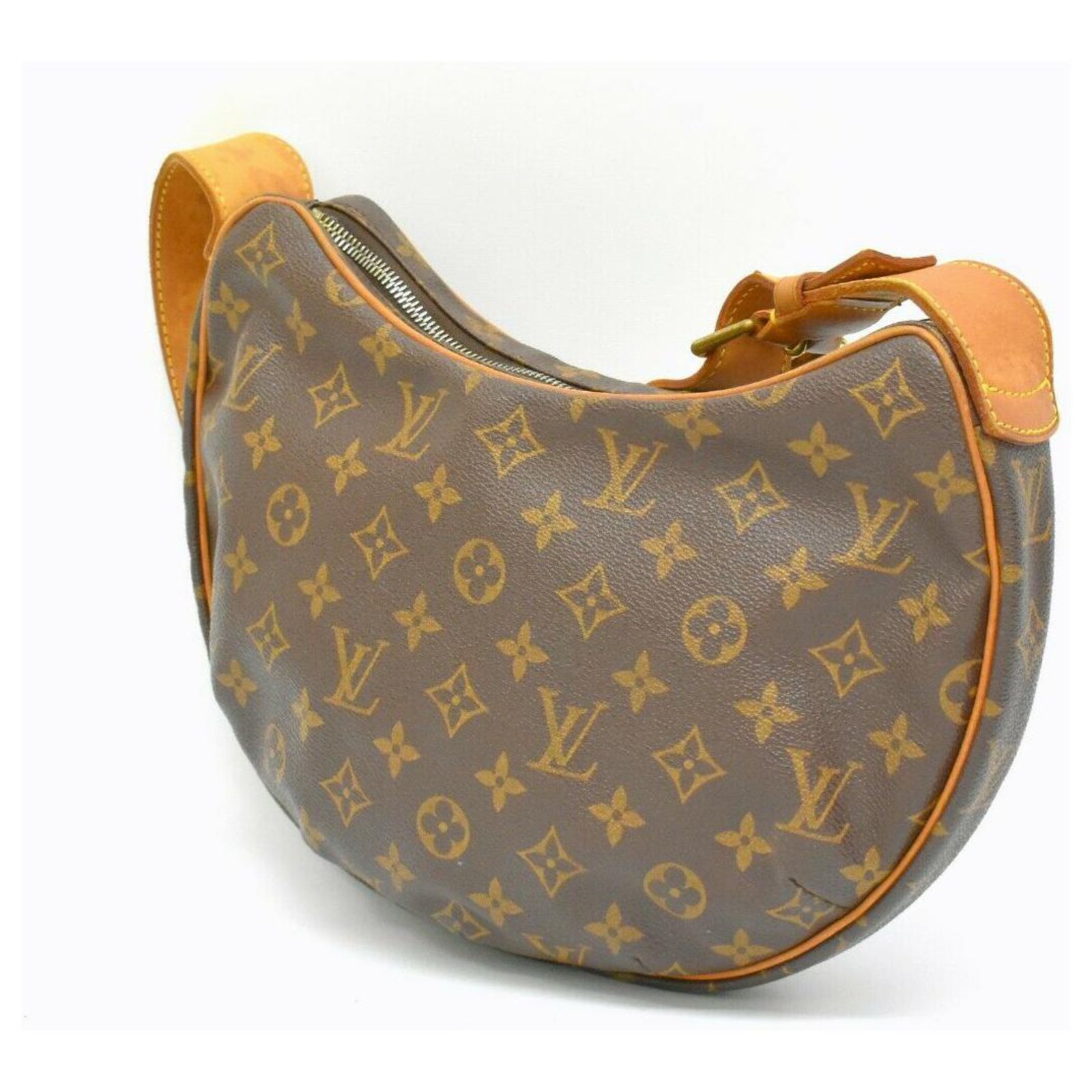 Sac Demi-Lune Chinchilla Louis Vuitton.