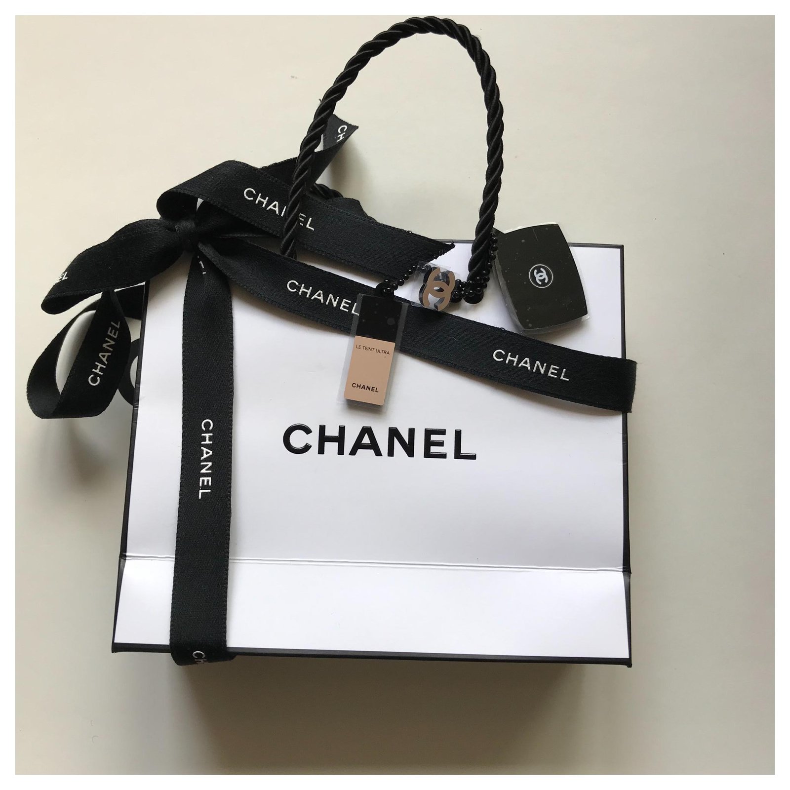 chanel small gifts
