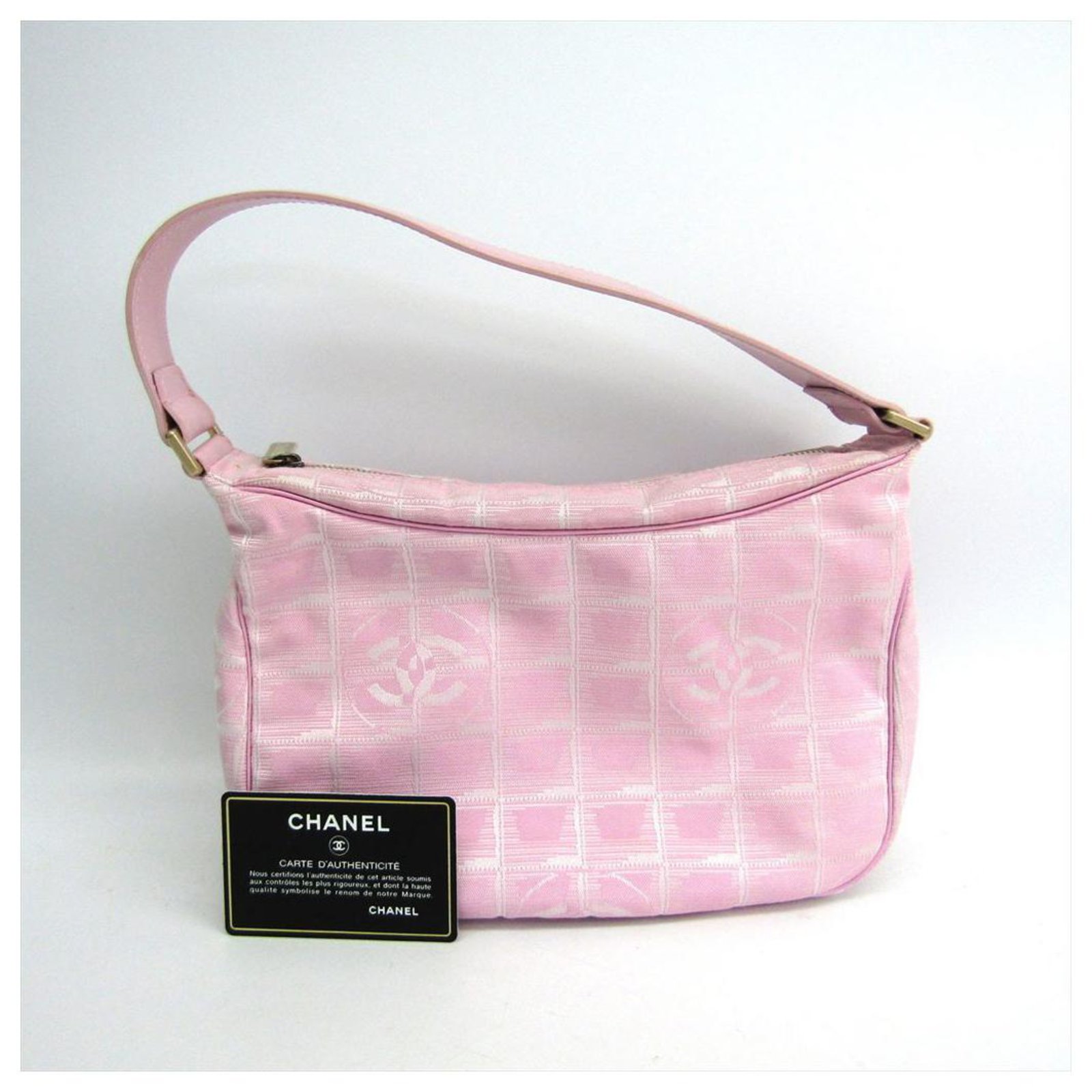 Chanel Pink New Travel Line Shoulder Bag White Leather Cloth Cloth  ref.145303 - Joli Closet
