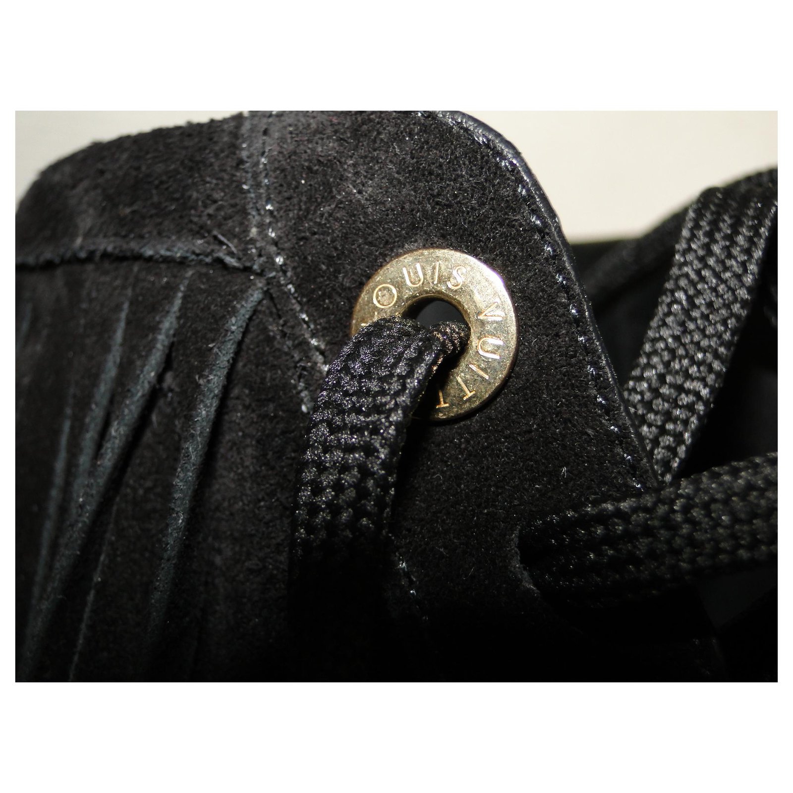 Louis Vuitton Millenium Wedge Fringe sneakers Black Suede ref.145387 - Joli  Closet