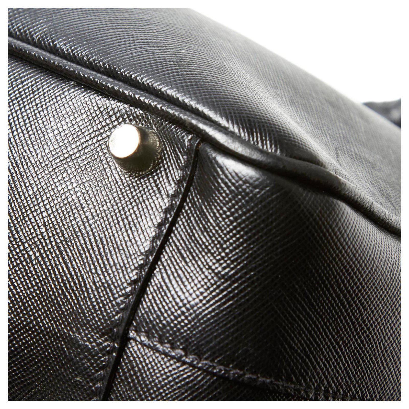 Prada Black Saffiano Leather Bauletto Shoulder Bag ref.146018 - Joli Closet