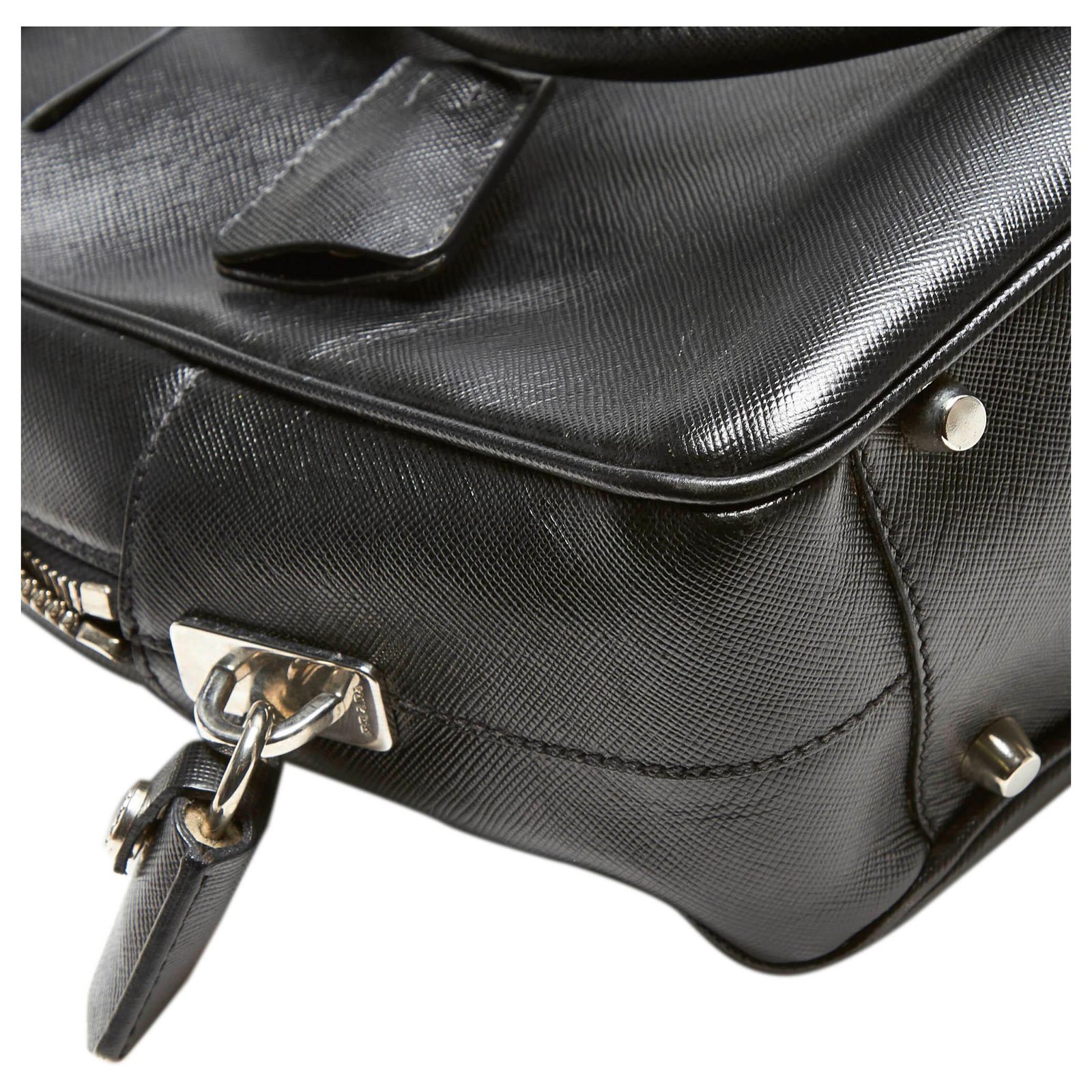 Prada Black Saffiano Leather Bauletto Shoulder Bag ref.146018 - Joli Closet
