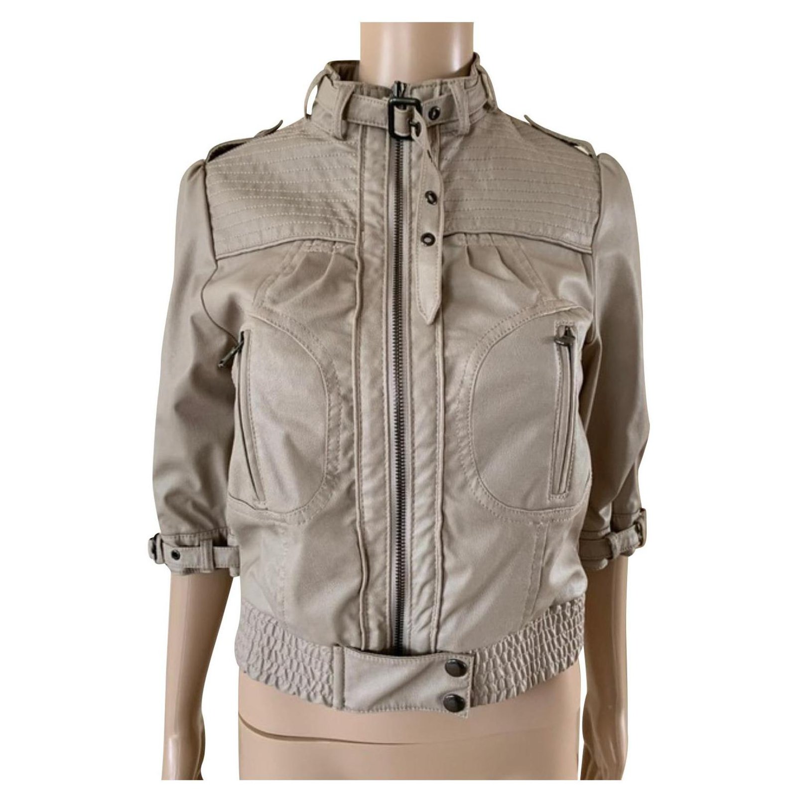 Zara Coats, Outerwear Beige Polyester Polyurethane ref.146479 - Joli Closet