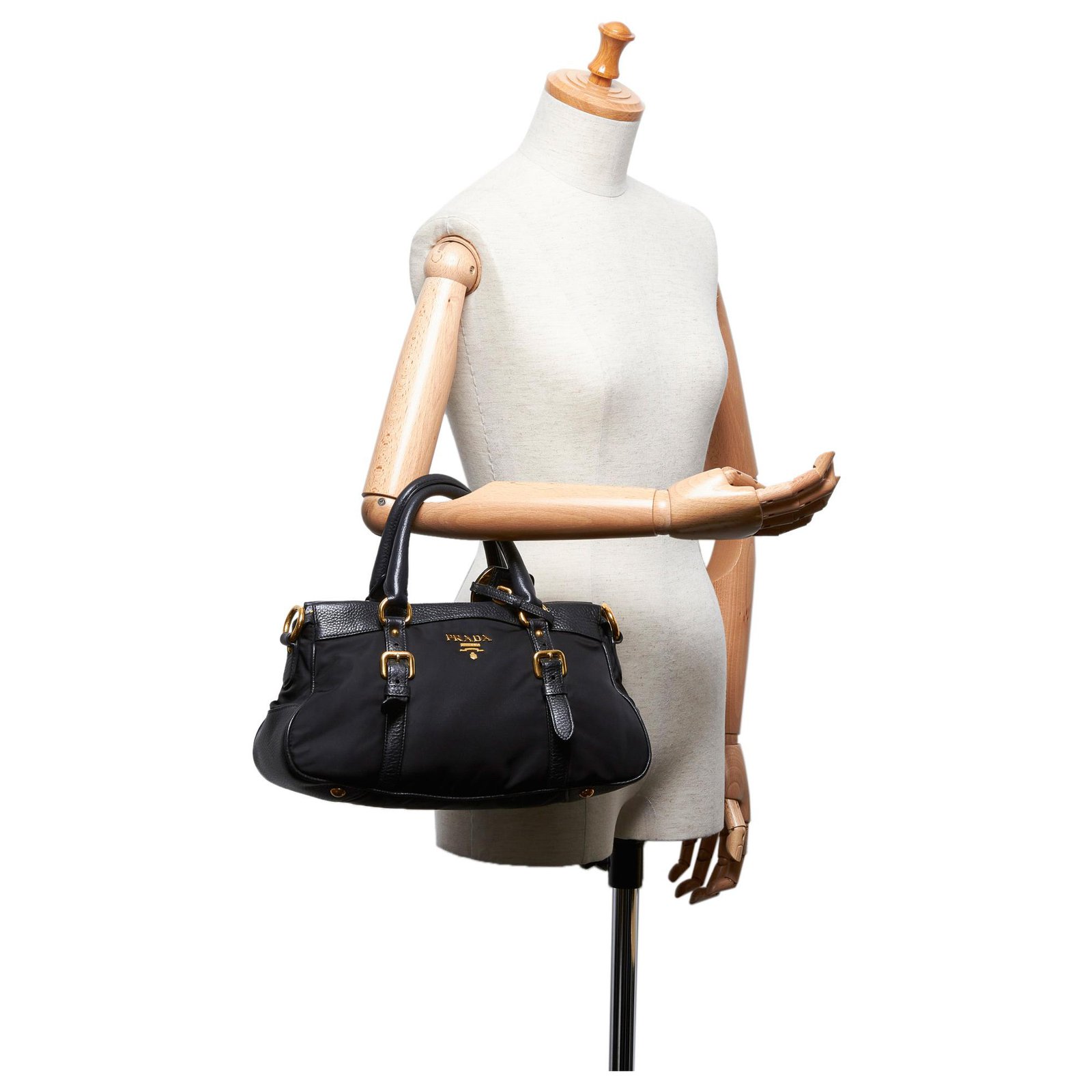 Prada Black Nylon Handbag Leather Cloth ref.146915 - Joli Closet