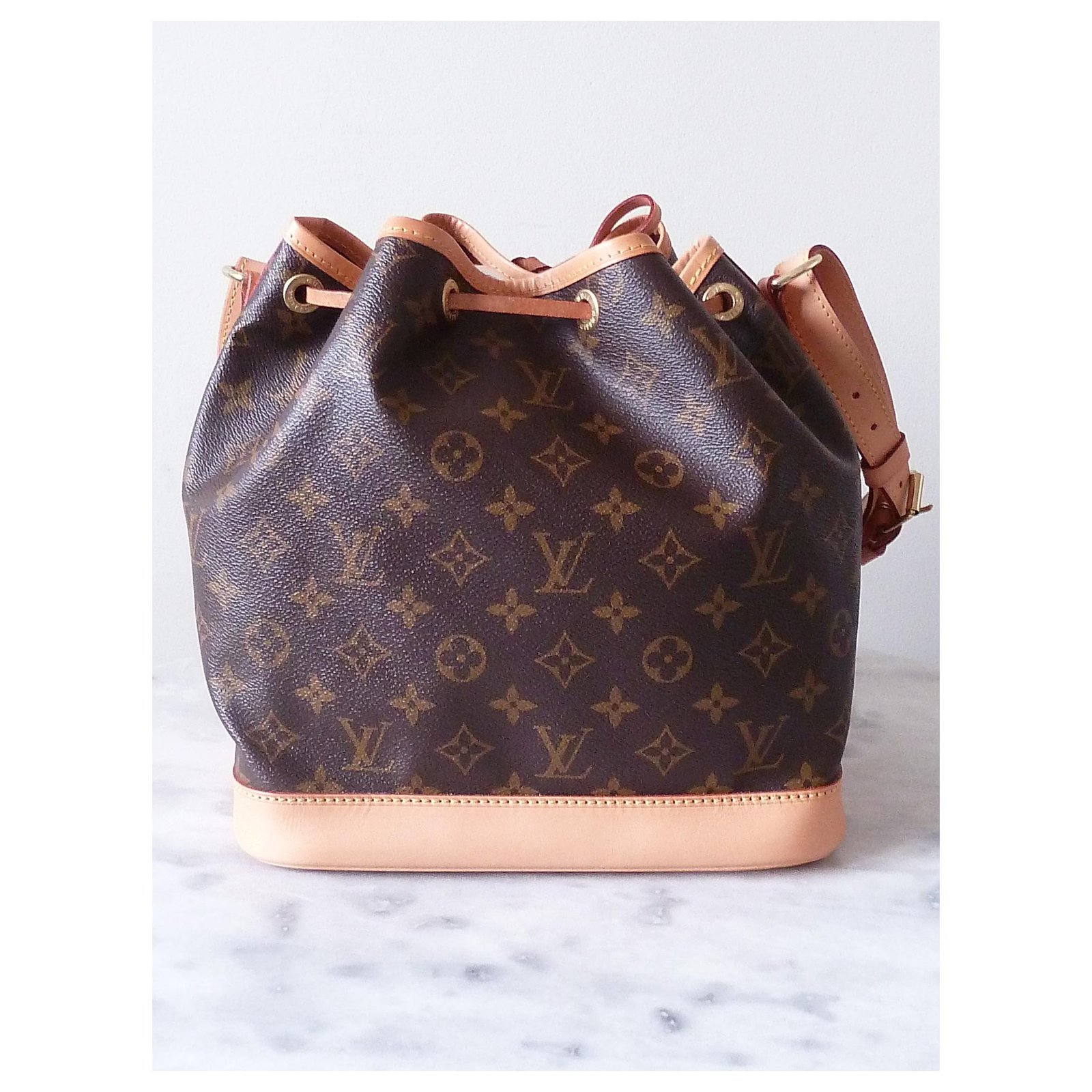 LOUIS VUITTON SMALL NOE MONOGRAM Brown Leather ref.147481 - Joli