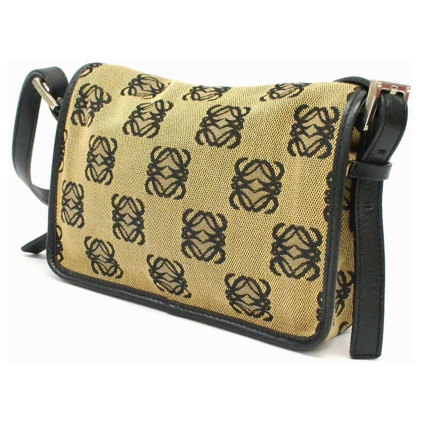 Loewe Crossbody Bag Beige Cloth ref.148132 Joli Closet