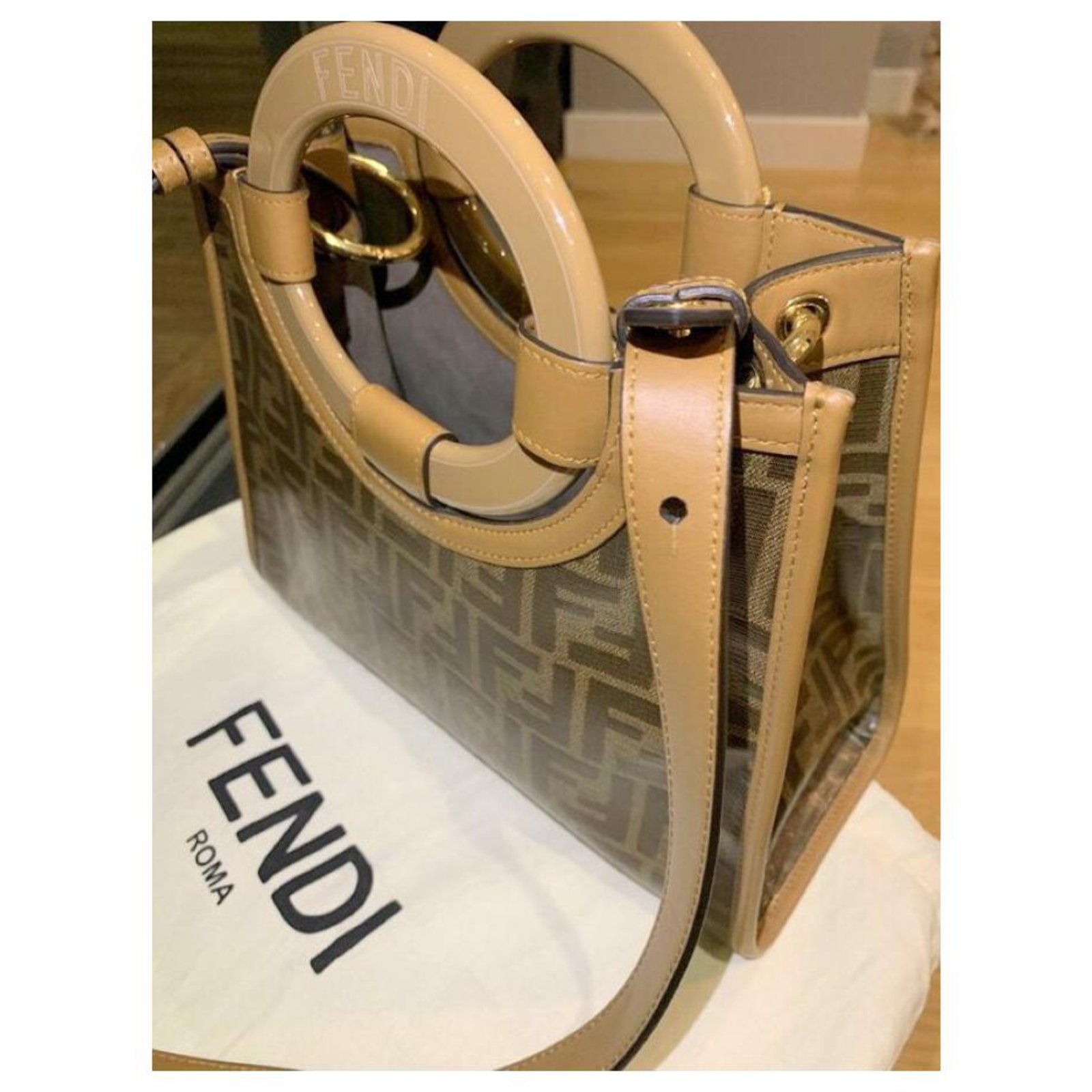 Fendi Handbags Caramel Leather ref.150008 - Joli Closet