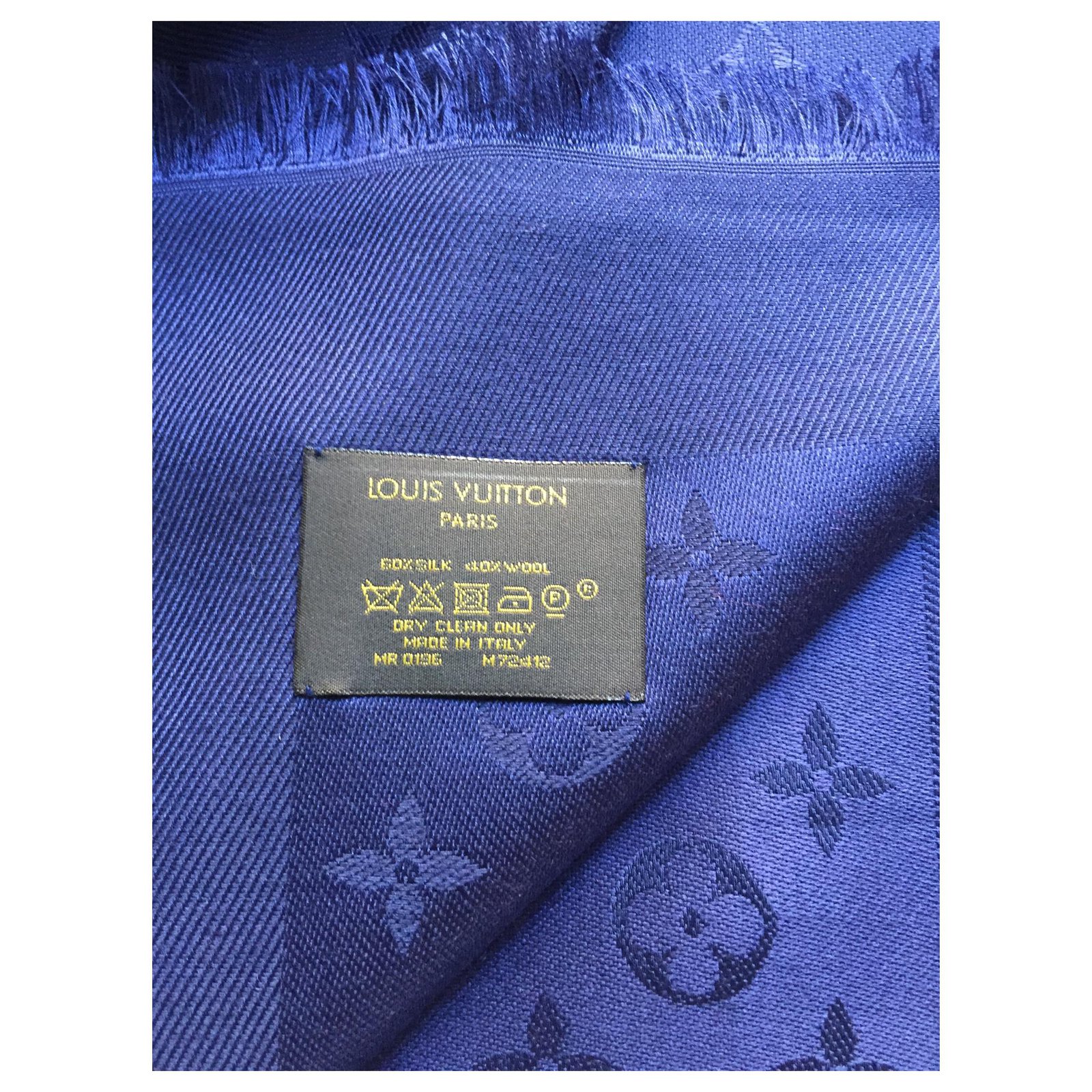 Louis Vuitton Écharpe monogramme Soie Bleu ref.242988 - Joli Closet