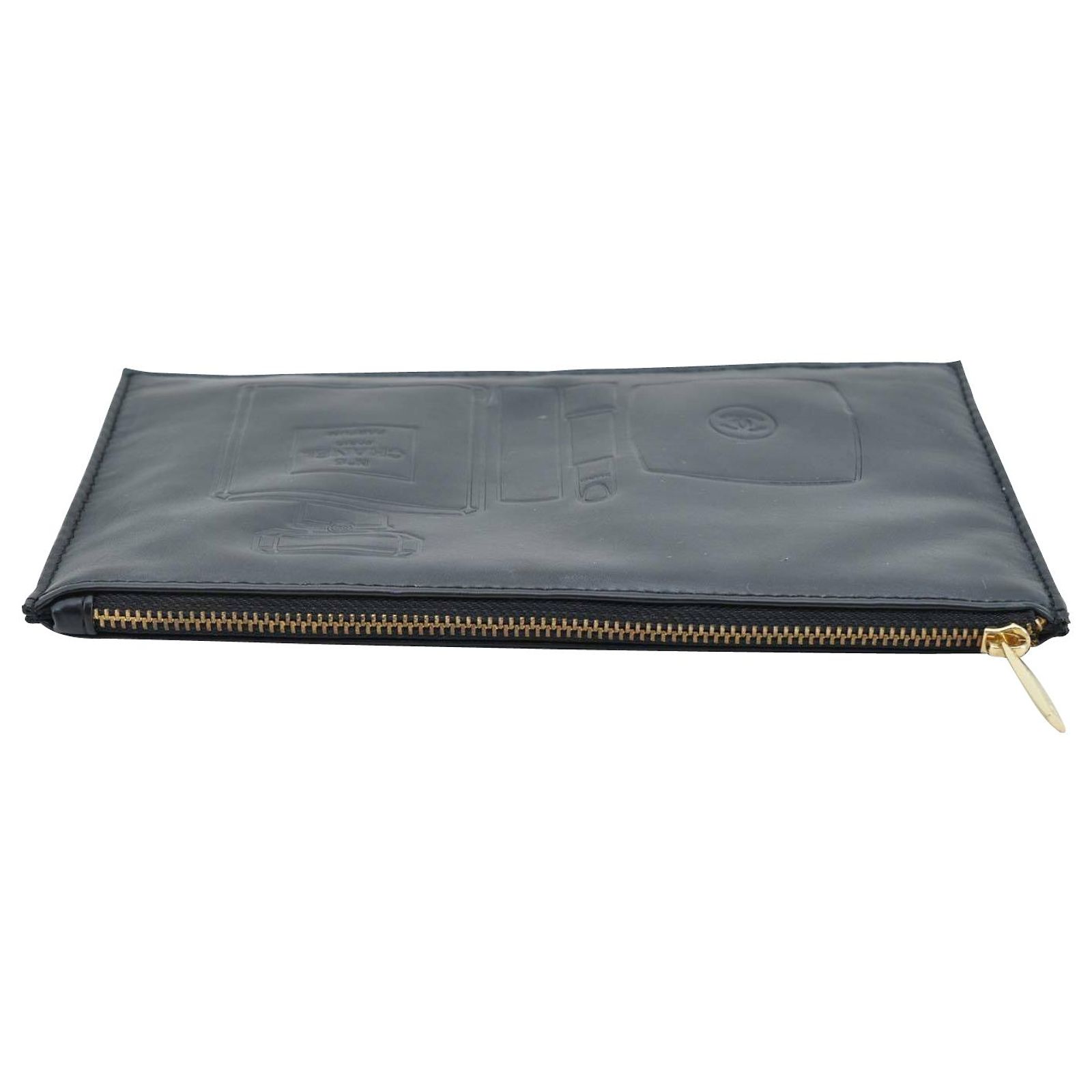 Chanel BEAUTE Pouch Black Leather ref.151607 (Sold) - Joli Closet