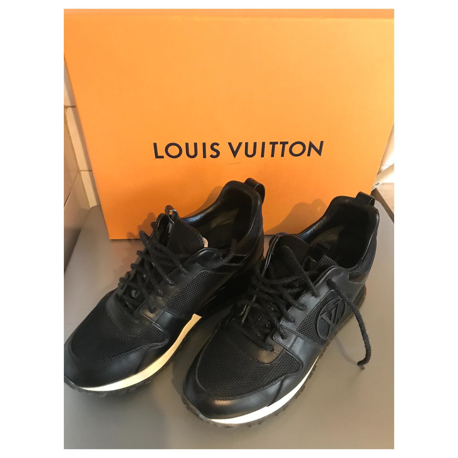 Louis Vuitton ZIP Around Black Leather ref.150995 - Joli Closet