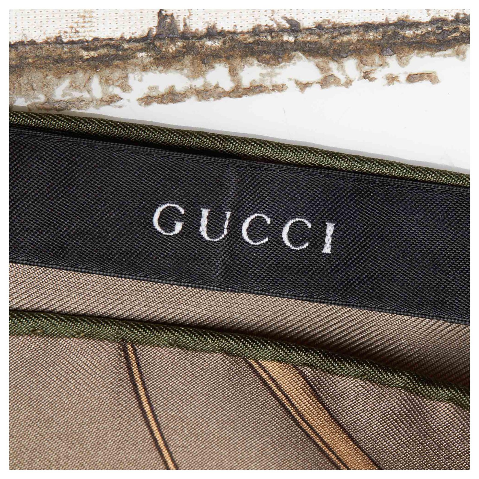 Gucci White Printed Silk Scarf Multiple colors Cloth ref.152818 - Joli ...