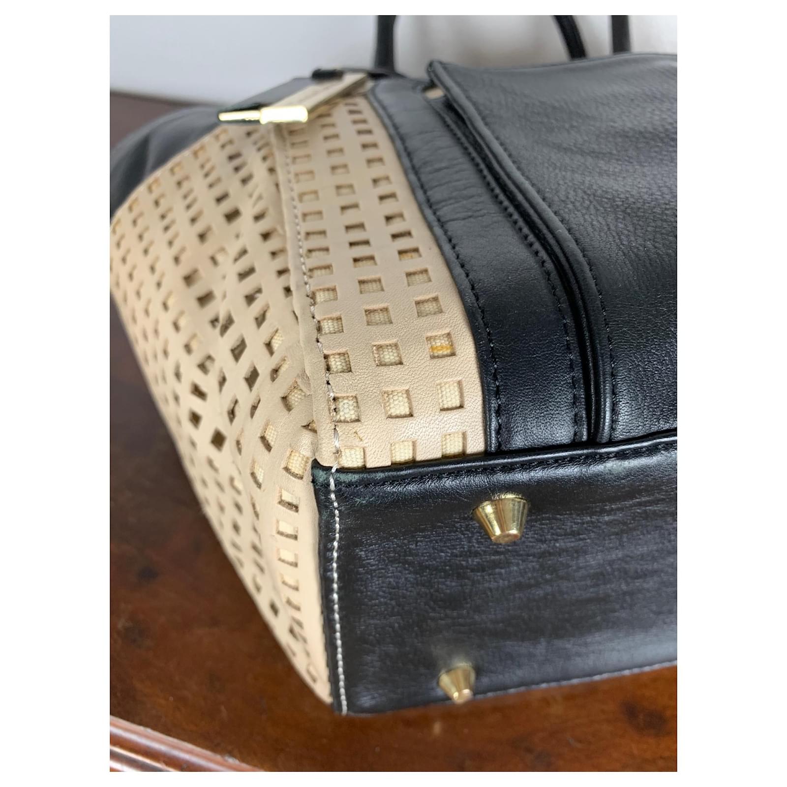 Sac Christian Lacroix Cuir Beige ref.153790 - Joli Closet