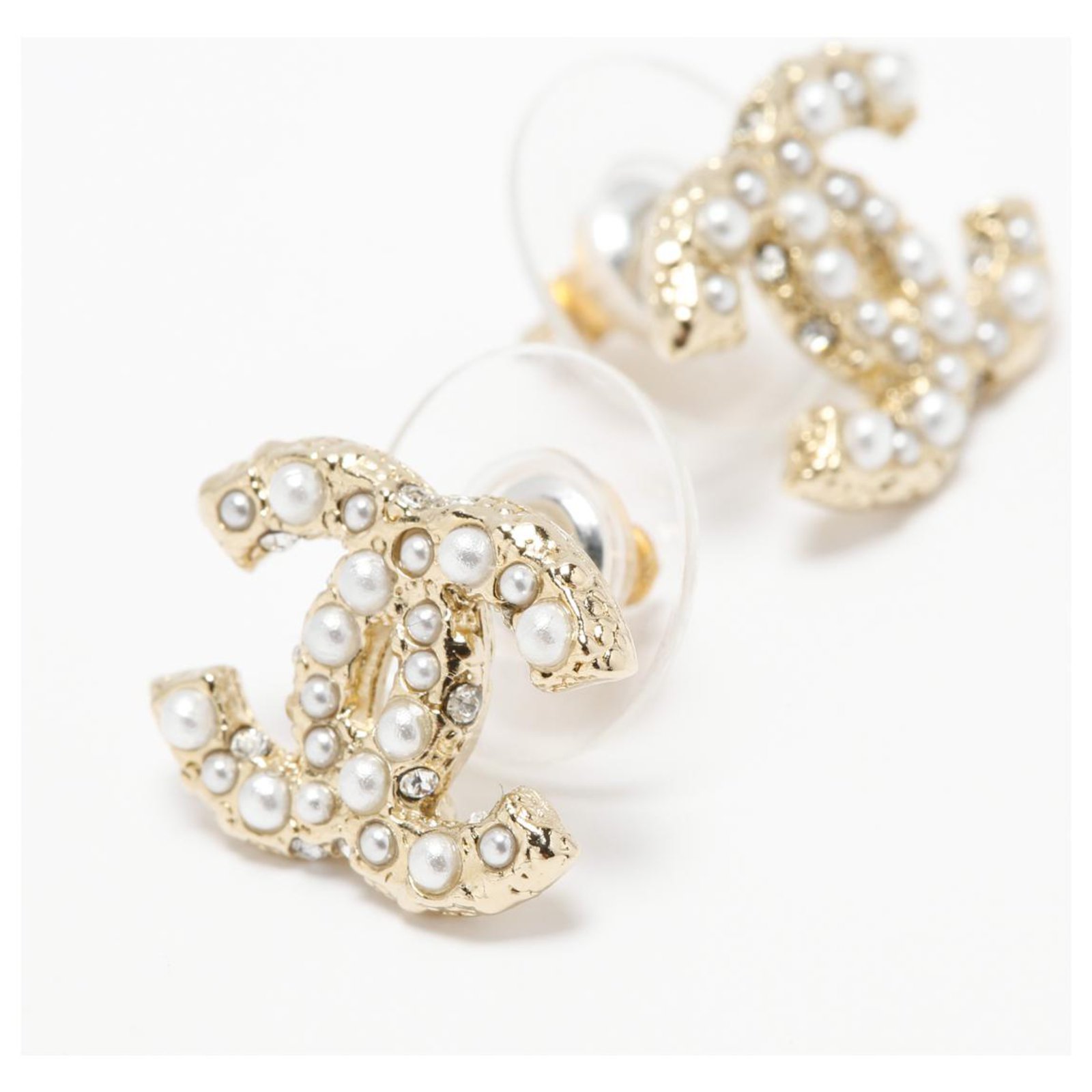 CHANEL Pearl CC Earrings Light Gold 1284150