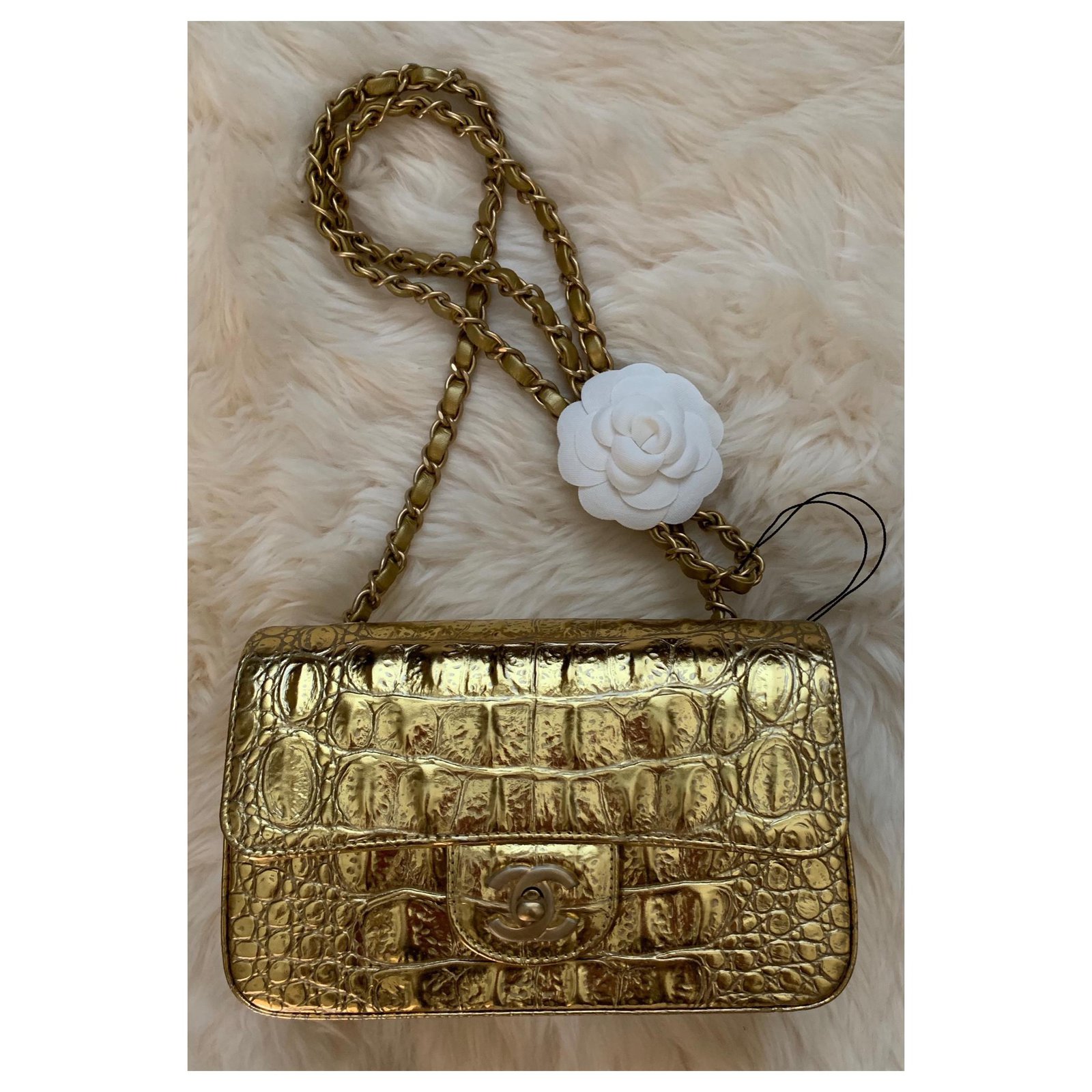 NIN CHANEL MINI FLAP TOP HANDLE CHANEL PLATE GOLD HARDWARE RARE SOLD OUT