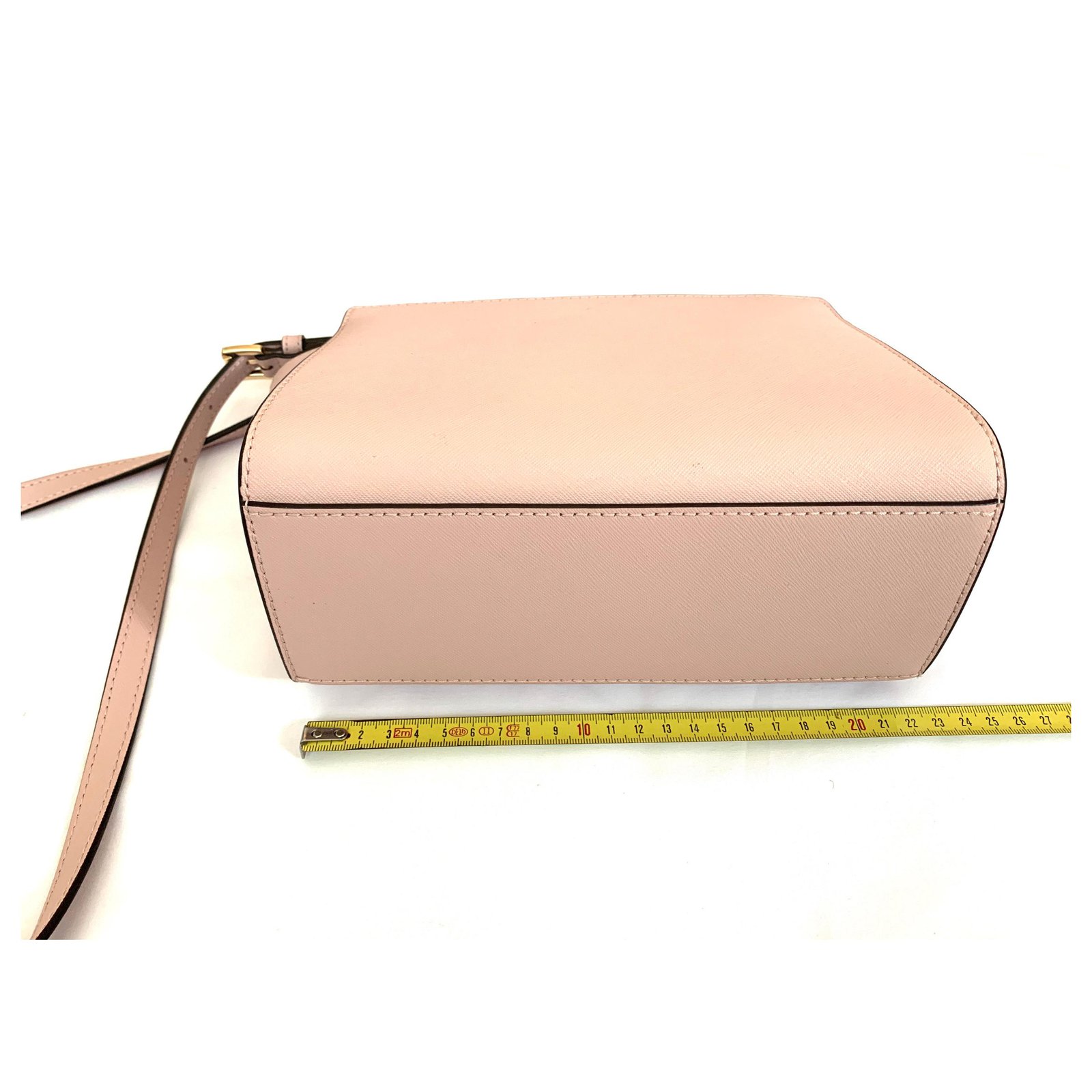 Michael Kors Messenger Selma Medium Cross body. Pink Leather ref.156042 -  Joli Closet