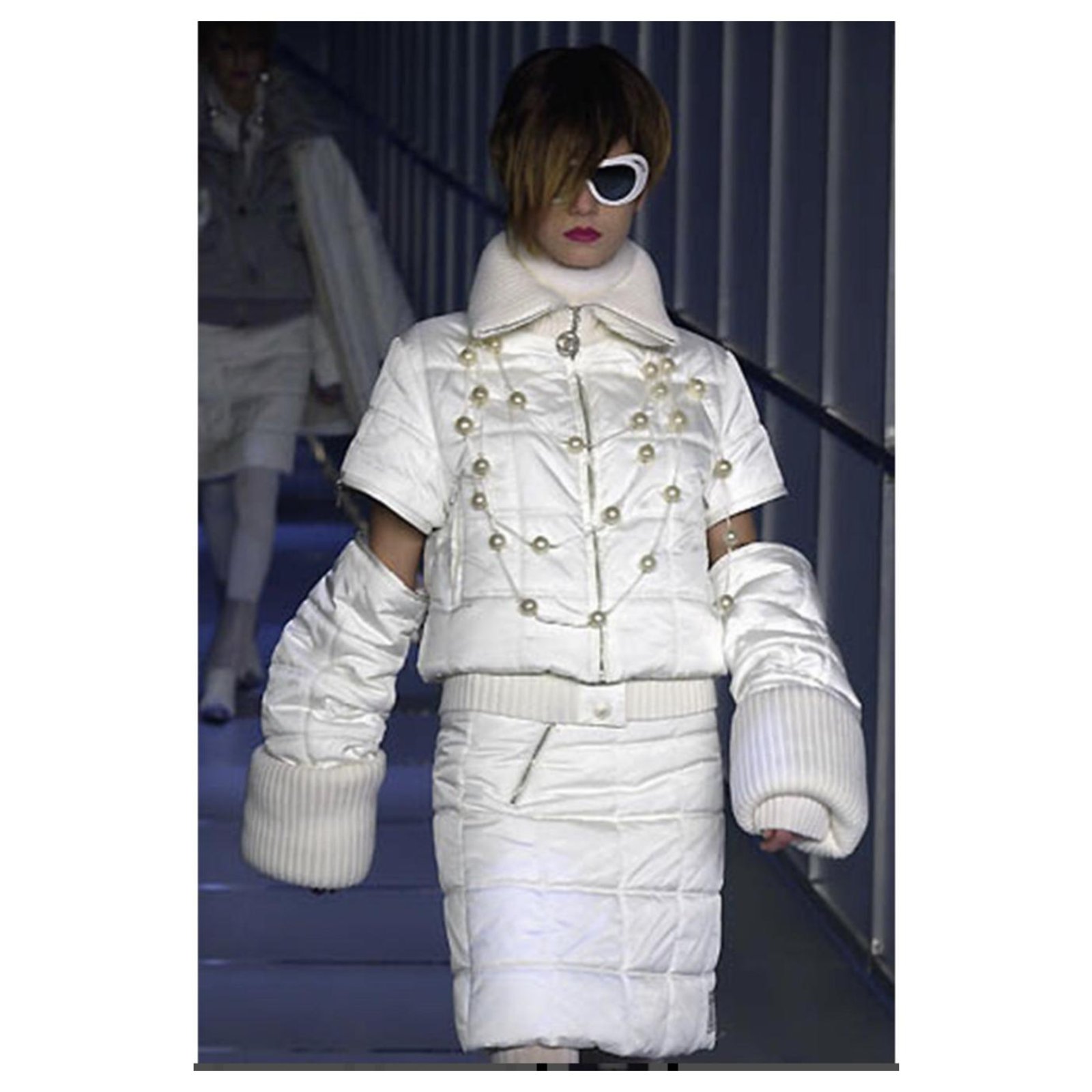 Chanel Puffy jacket White Polyamide ref.157116 - Joli Closet