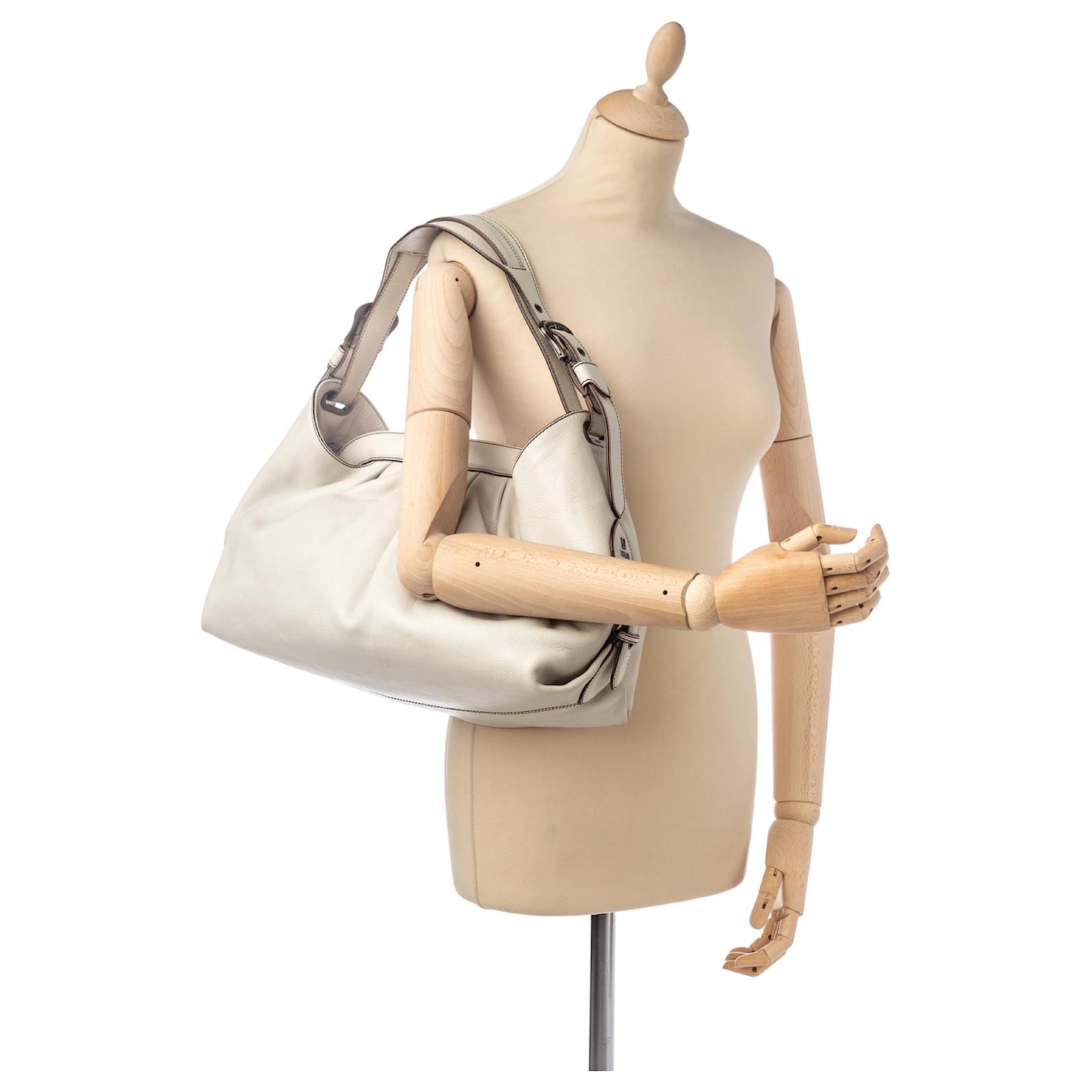 Fendi White Leather Borsa Doctor Shoulder Bag ref.157293
