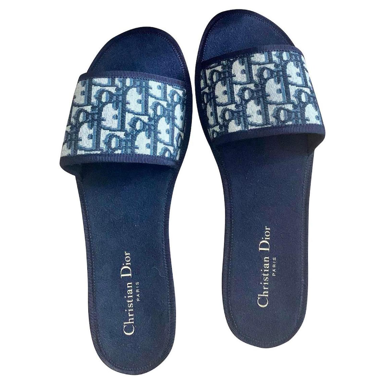 Christian Dior Slipper travel kit Navy blue ref.157571 Joli Closet