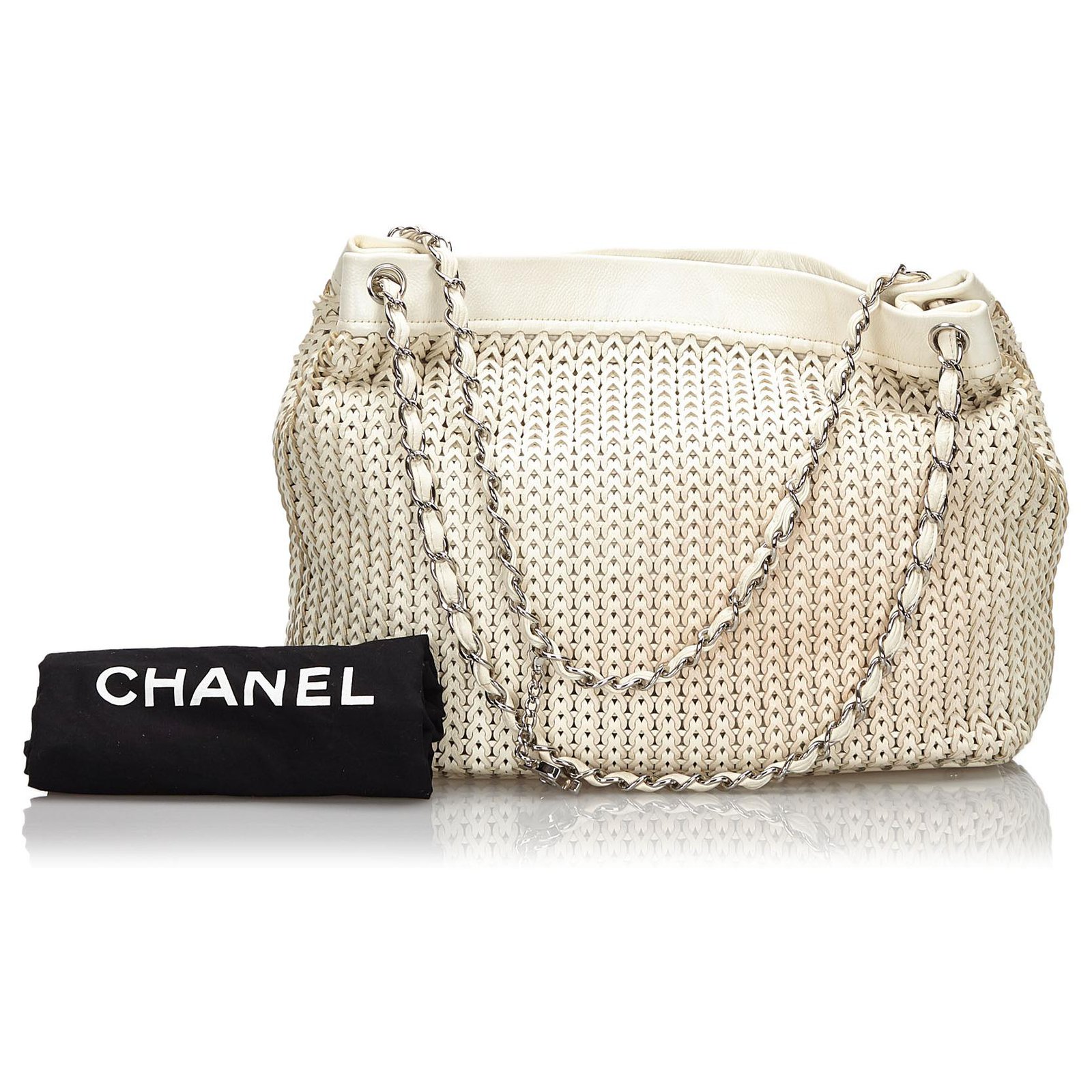 Chanel White Leather Woven Shoulder Bag ref.157664 - Joli Closet