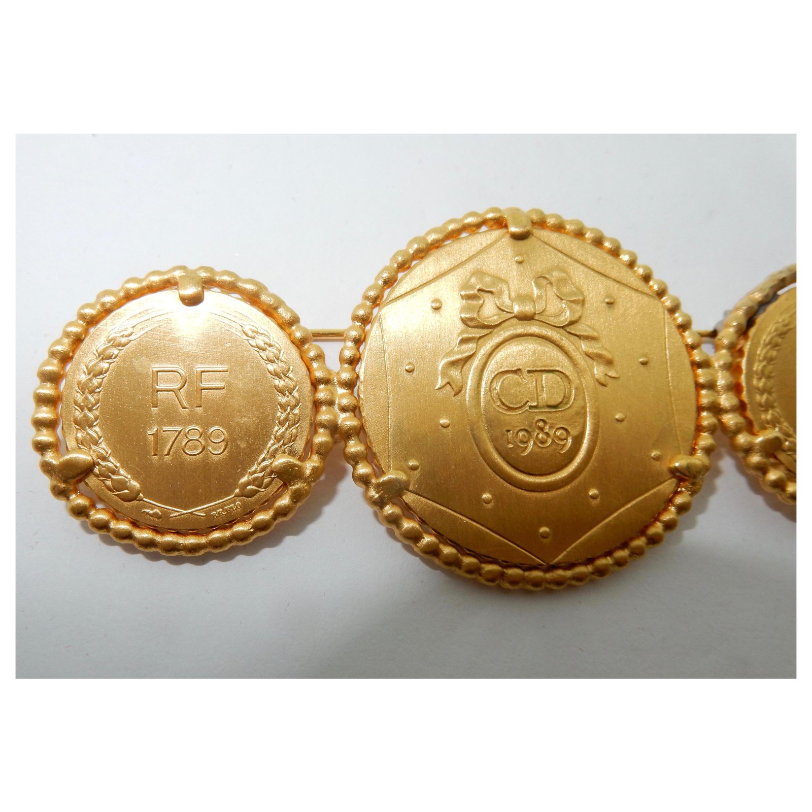 Brooch coin coins 1989 Vintage CHRISTIAN DIOR Golden Metal ref