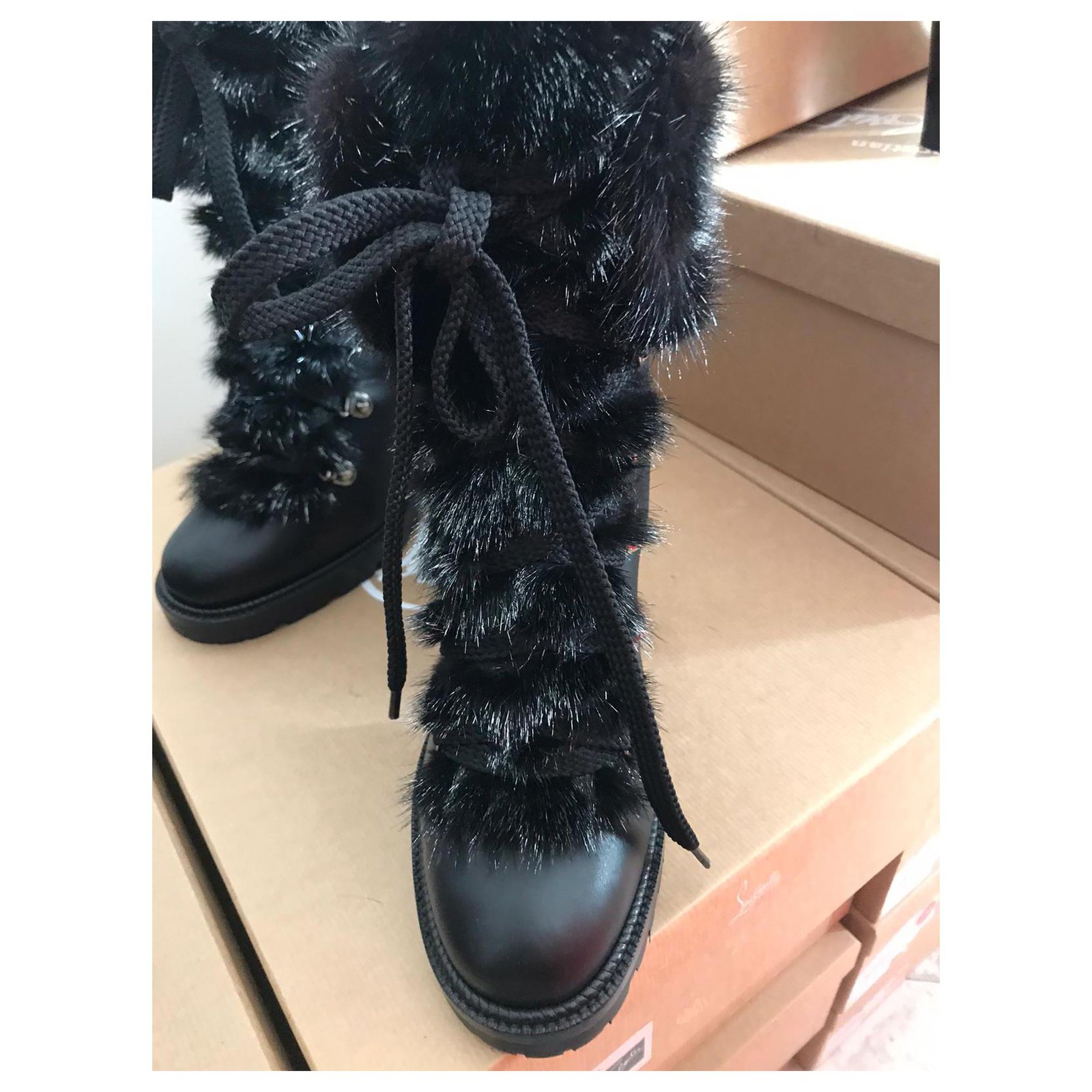 Christian Louboutin Ankle boots. NEW Black Leather ref.157868 - Joli Closet