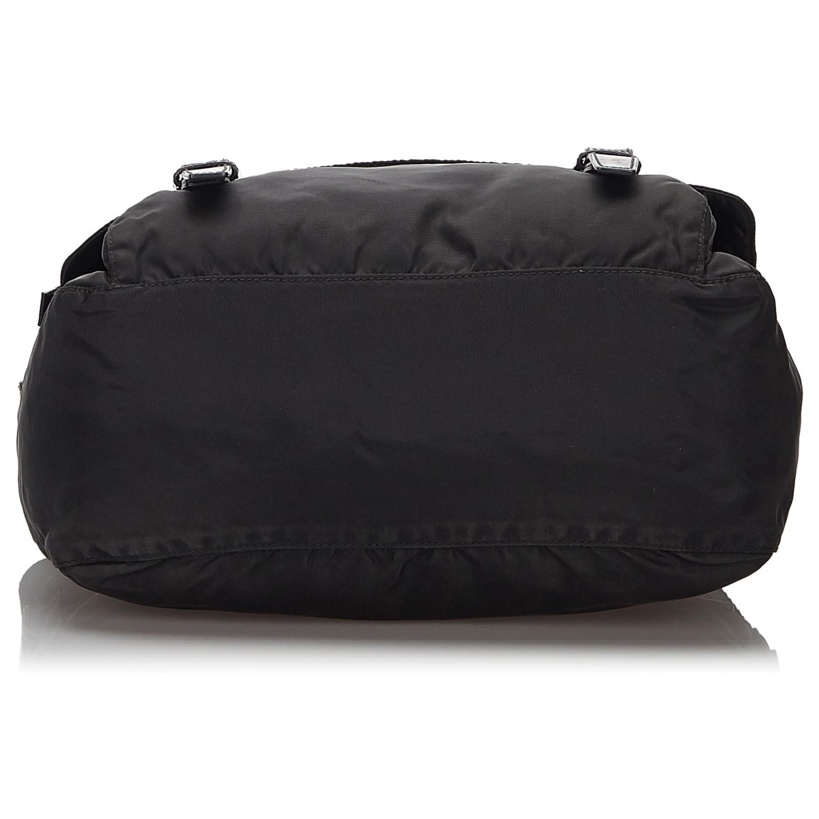 Black Nylon Prada Messenger Bag ref.879969 - Joli Closet