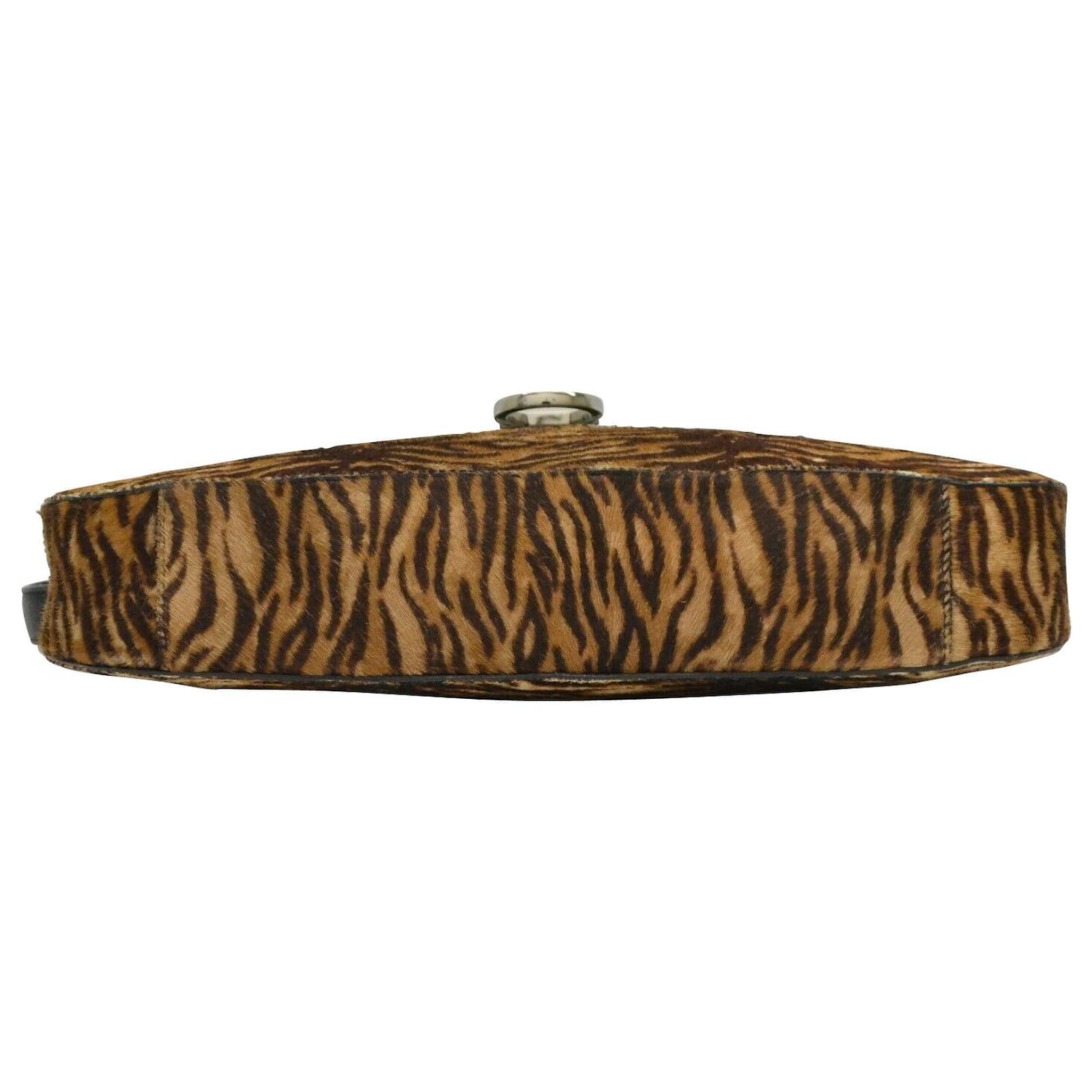 サルバァトーレフェラガモ unborn calf leather 金具付き サルバァ