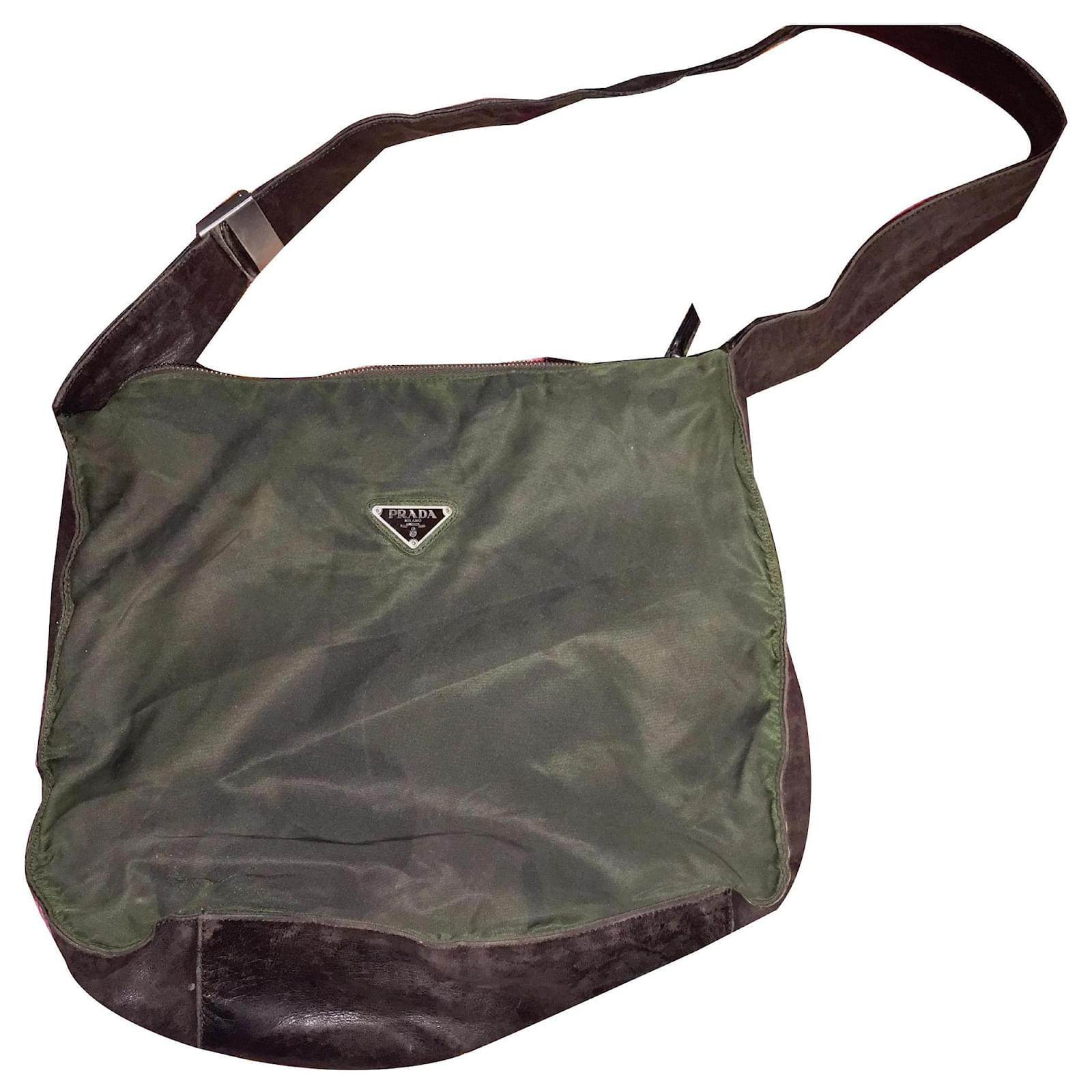 prada messenger bag Green Cloth ref.159841 Joli Closet
