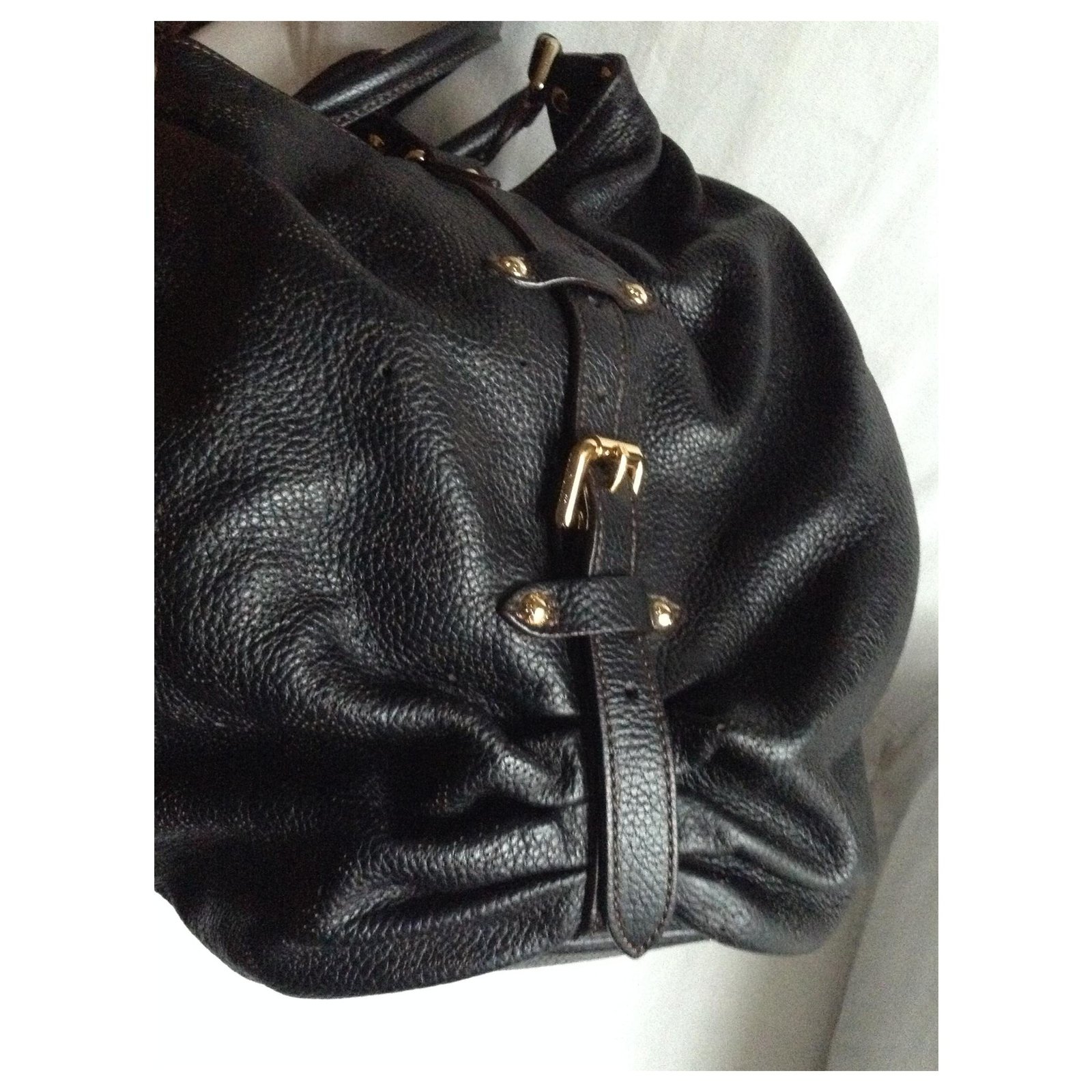 Shop Louis Vuitton MAHINA 2022 SS Monogram Casual Style 2WAY Bi-color Chain  Leather Purses (M20507, M59939) by Kanade_Japan