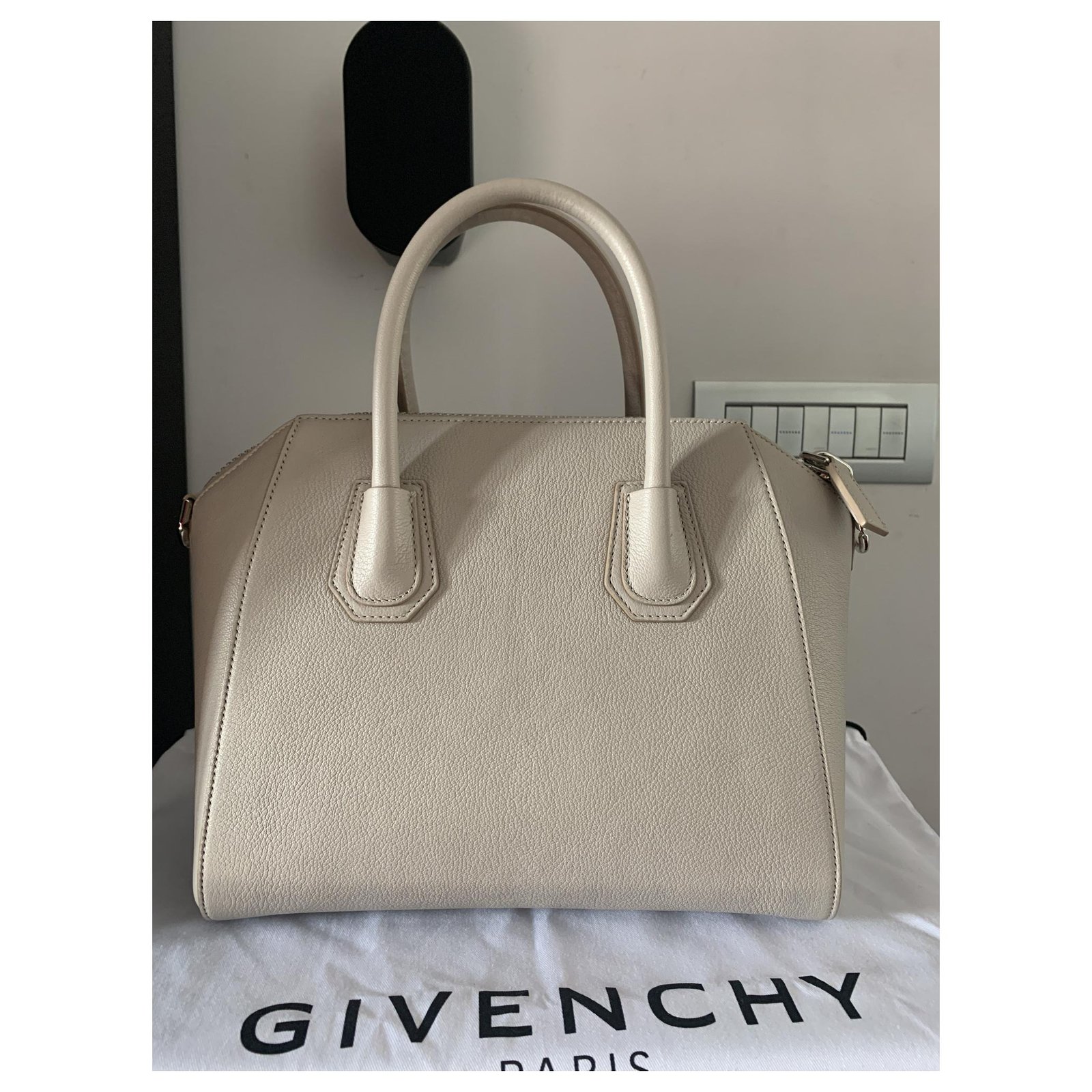 Givenchy Handbags Brown Beige Leather Cloth ref.916769 - Joli Closet
