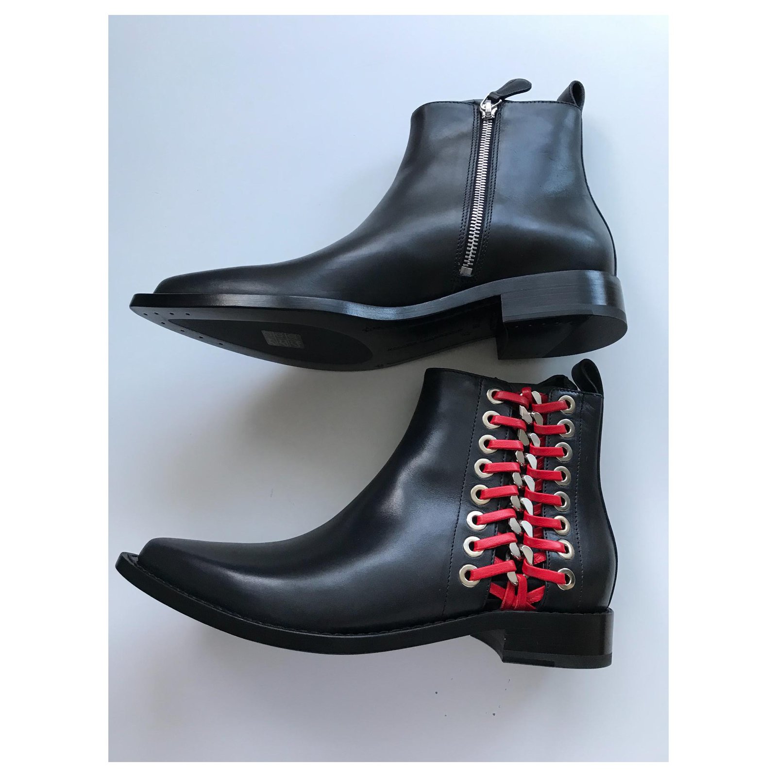 Alexander Mcqueen Braided Chain Chelsea Boots Black Silvery Red Leather Metal ref.160658 Joli Closet