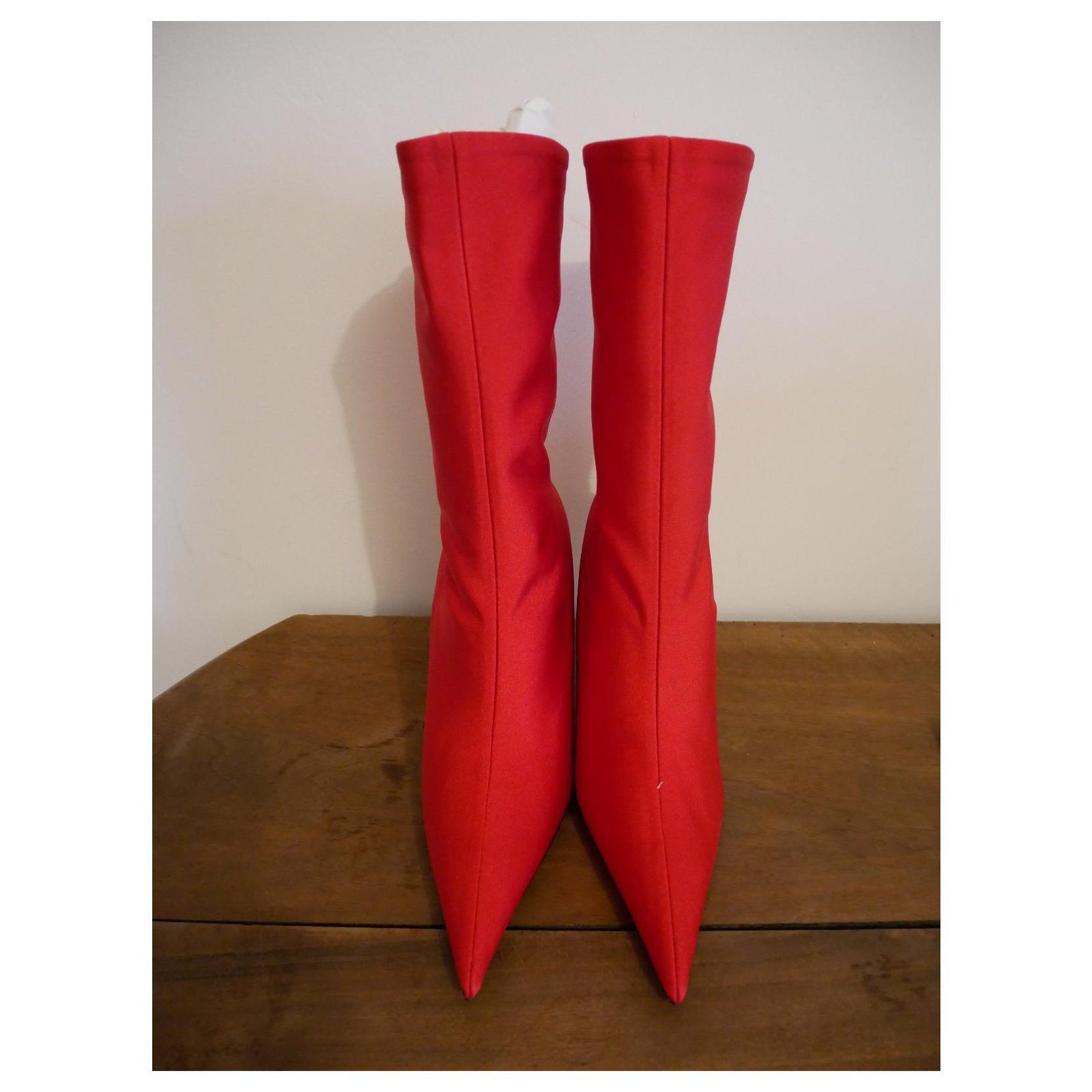 Balenciaga Knife Boot Stretch Knit Red 38 FR at 1stDibs  balenciaga red  boots, balenciaga knife boots, red balenciaga boots