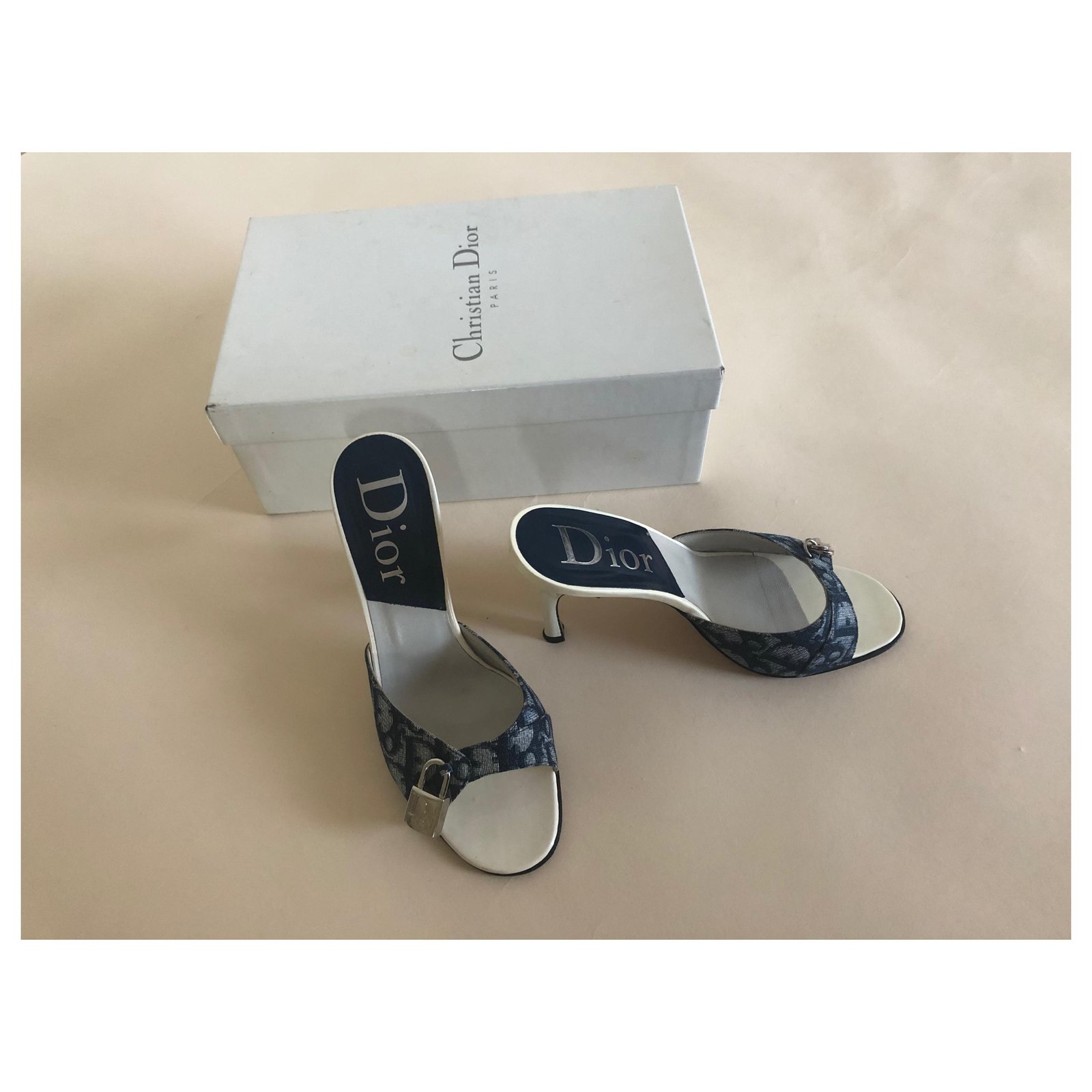 namokanseinposa　ディオール Christian Dior Sandals Multiple colors Patent leather ref