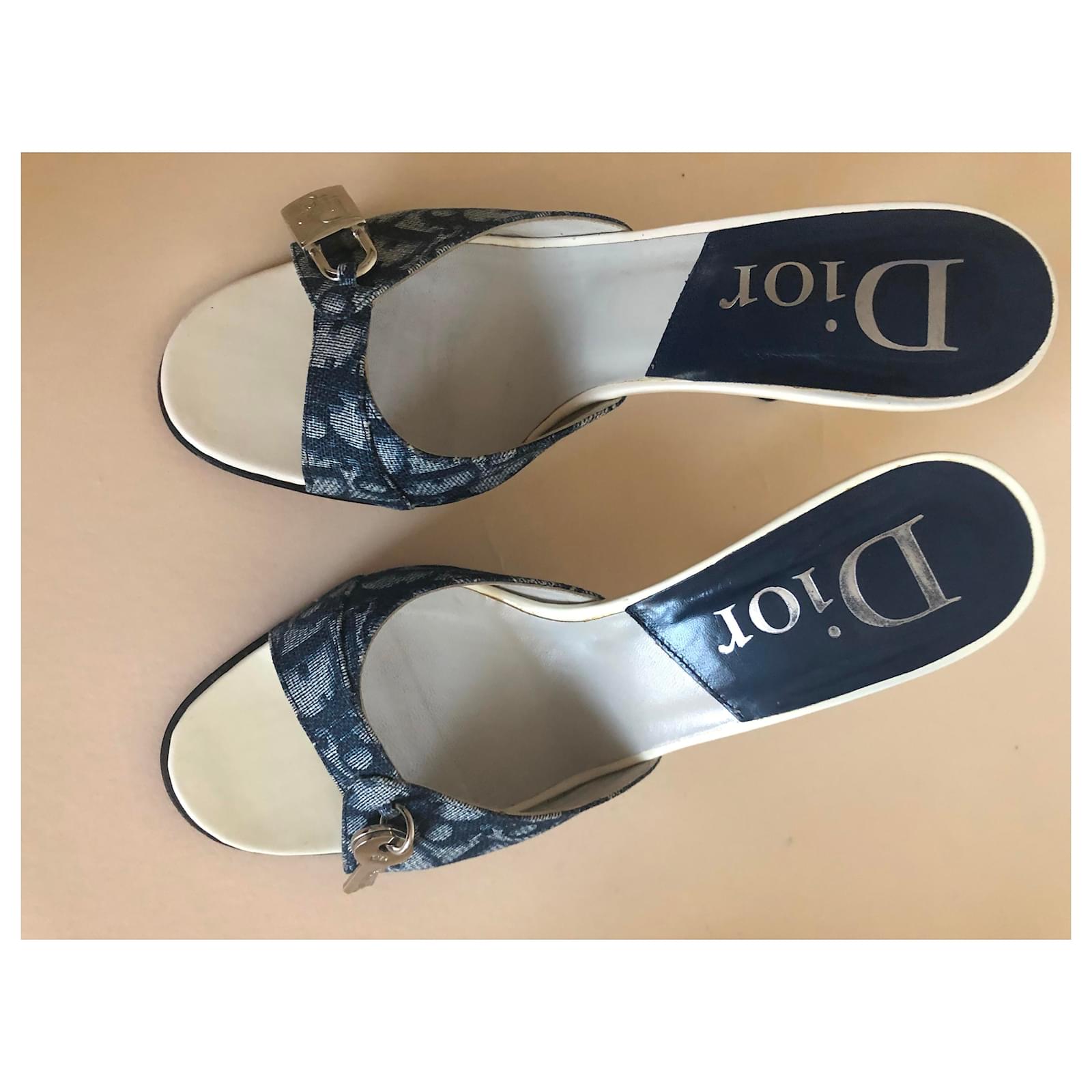 namokanseinposa　ディオール Christian Dior Sandals Multiple colors Patent leather ref