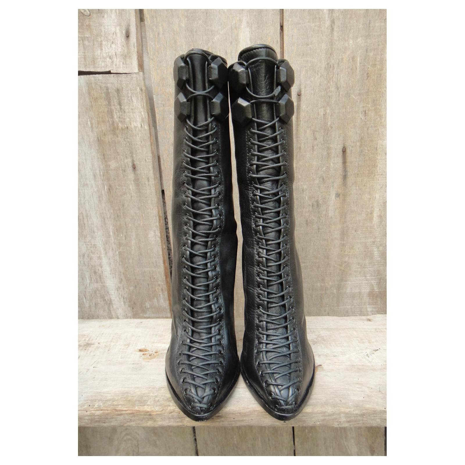 Givenchy laced boots by Riccardo Tisci size 40 Black Leather ref