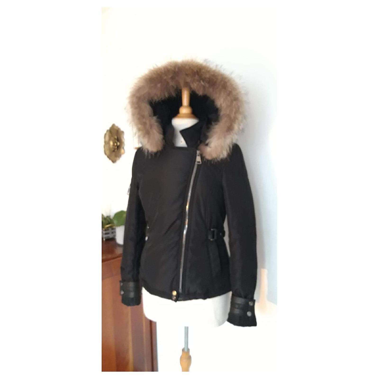 short puffer coat