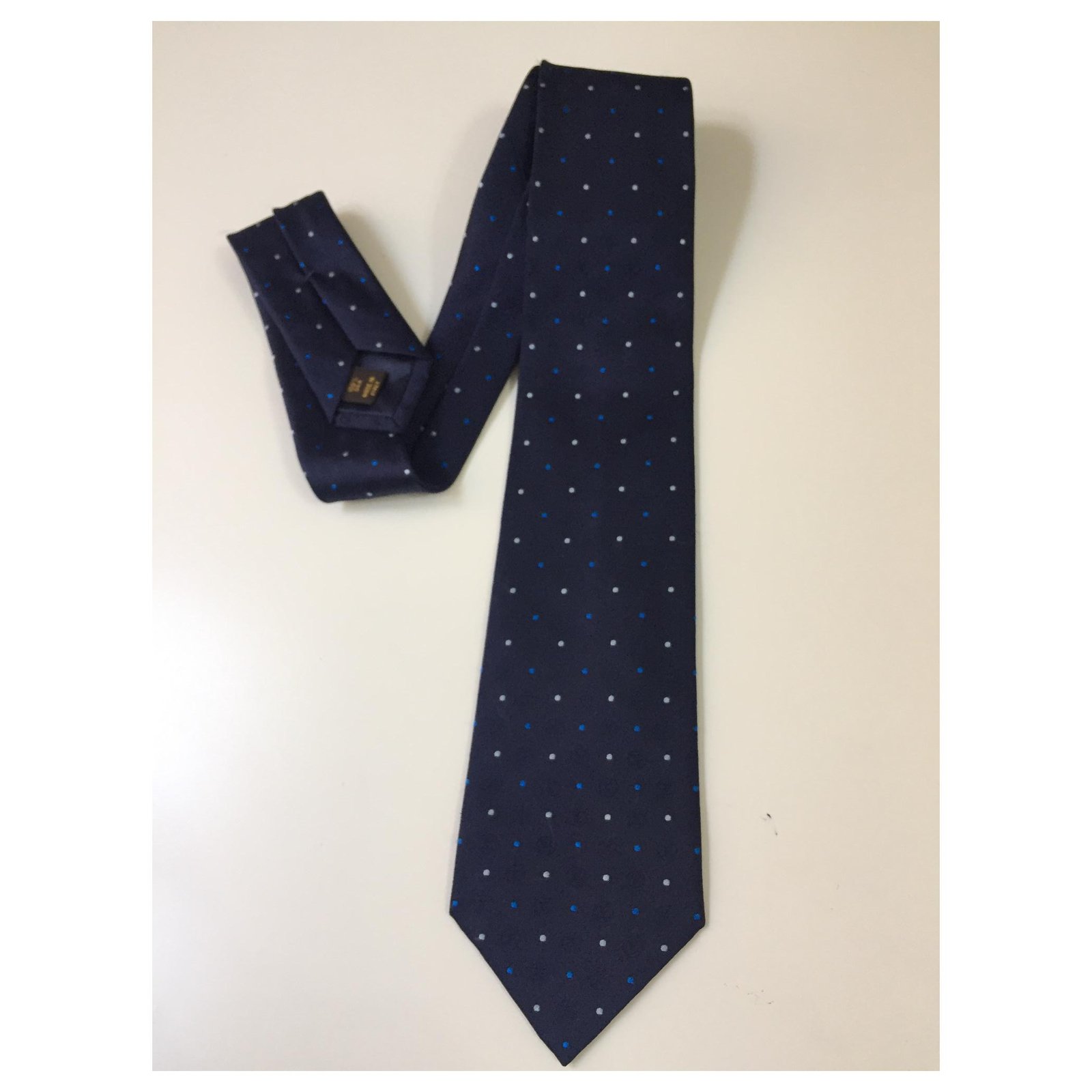 Cravate en soie Louis Vuitton Doré en Soie - 27813477