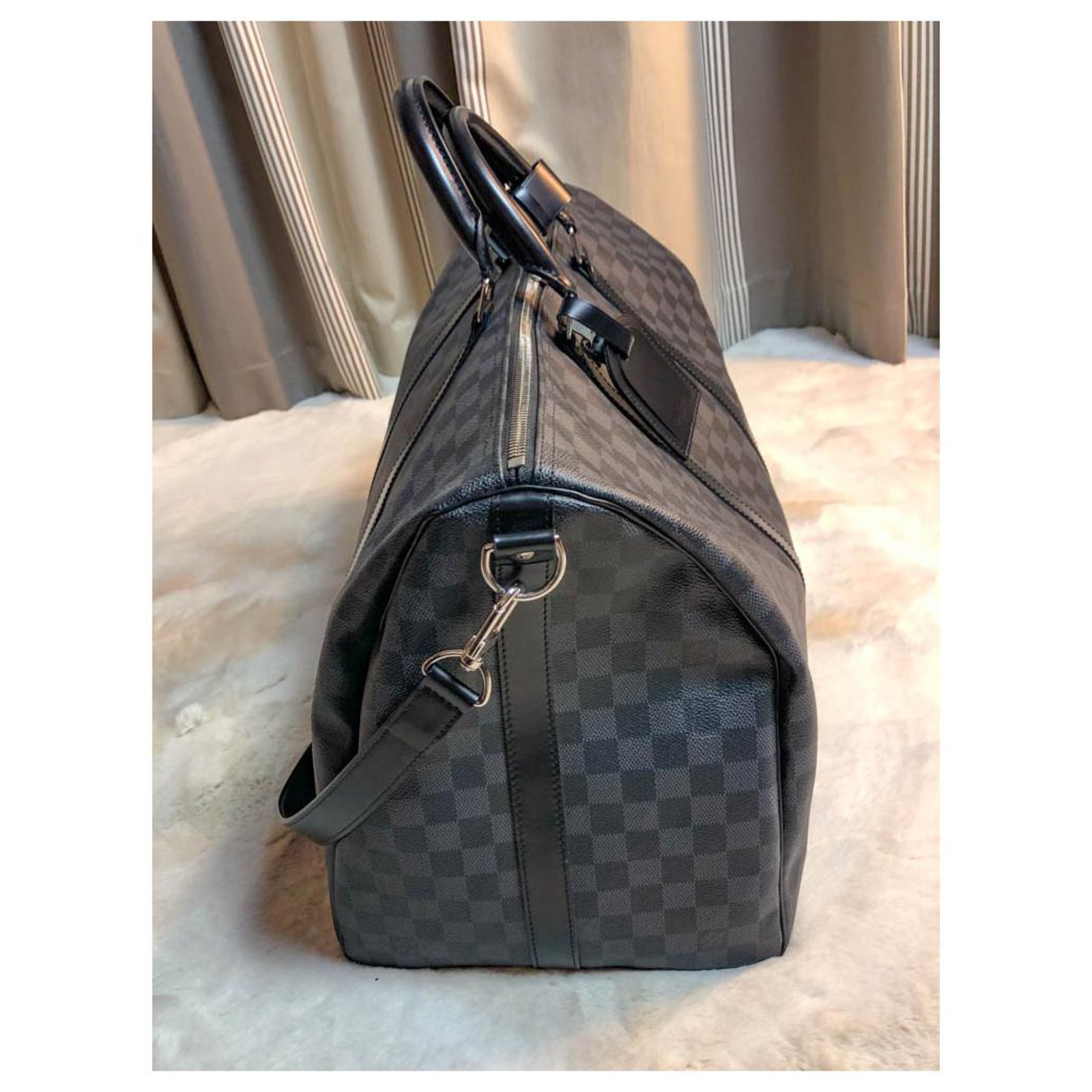 Louis Vuitton Handbags Cloth ref.320142 - Joli Closet