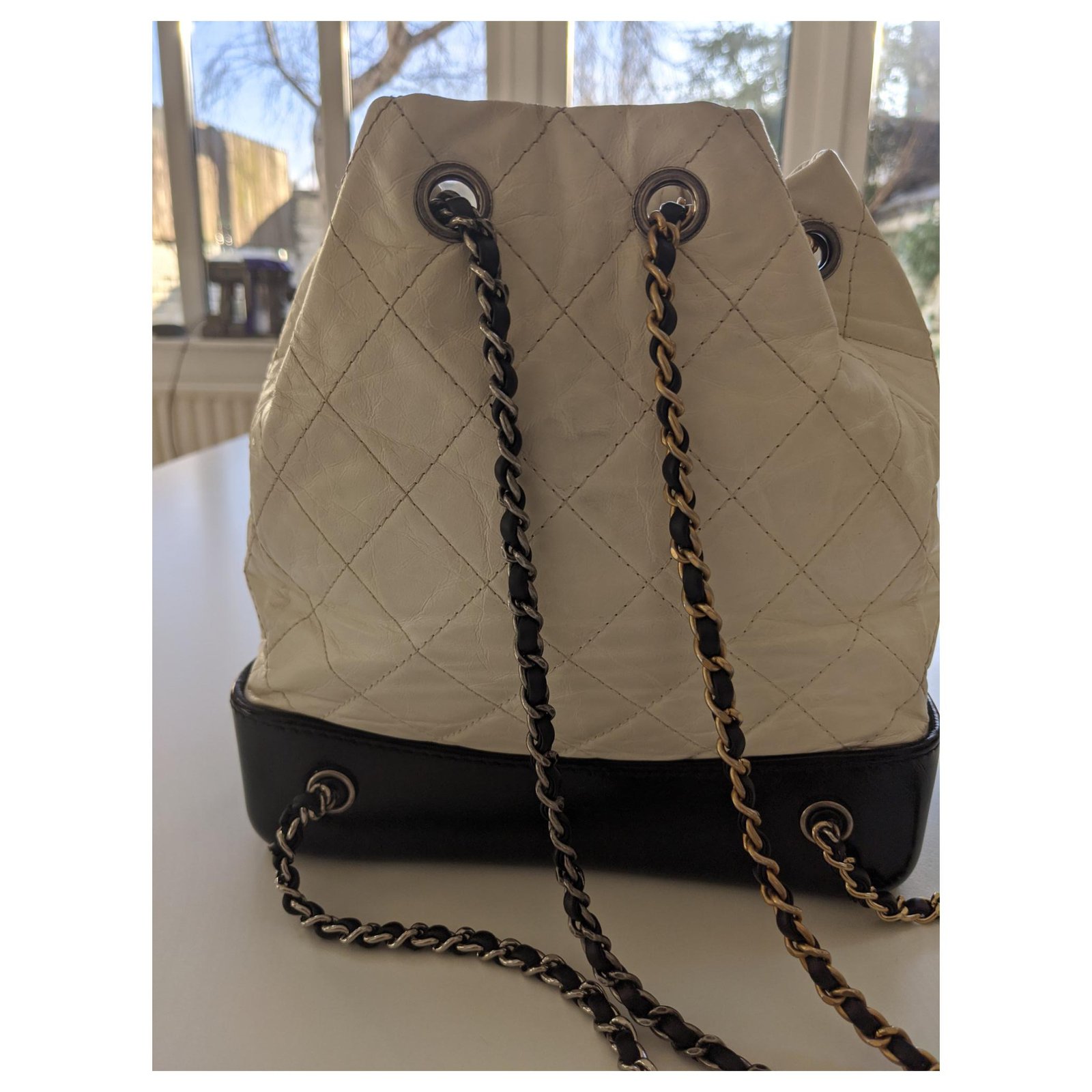 Chanel Gabrielle Backpack Small White Leather ref.169229 - Joli Closet
