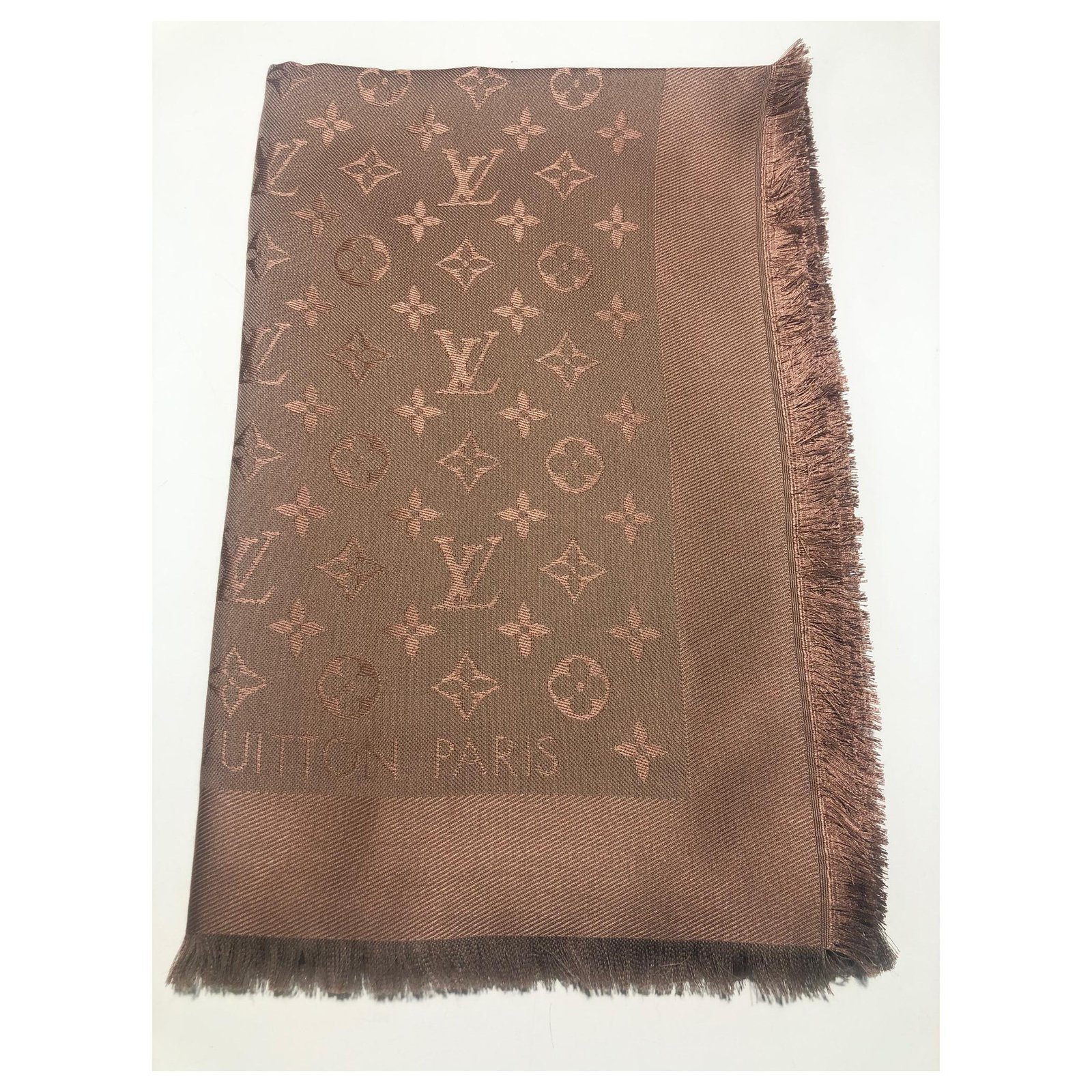 Louis Vuitton monogram shawl Silk Wool ref.169846 - Joli Closet