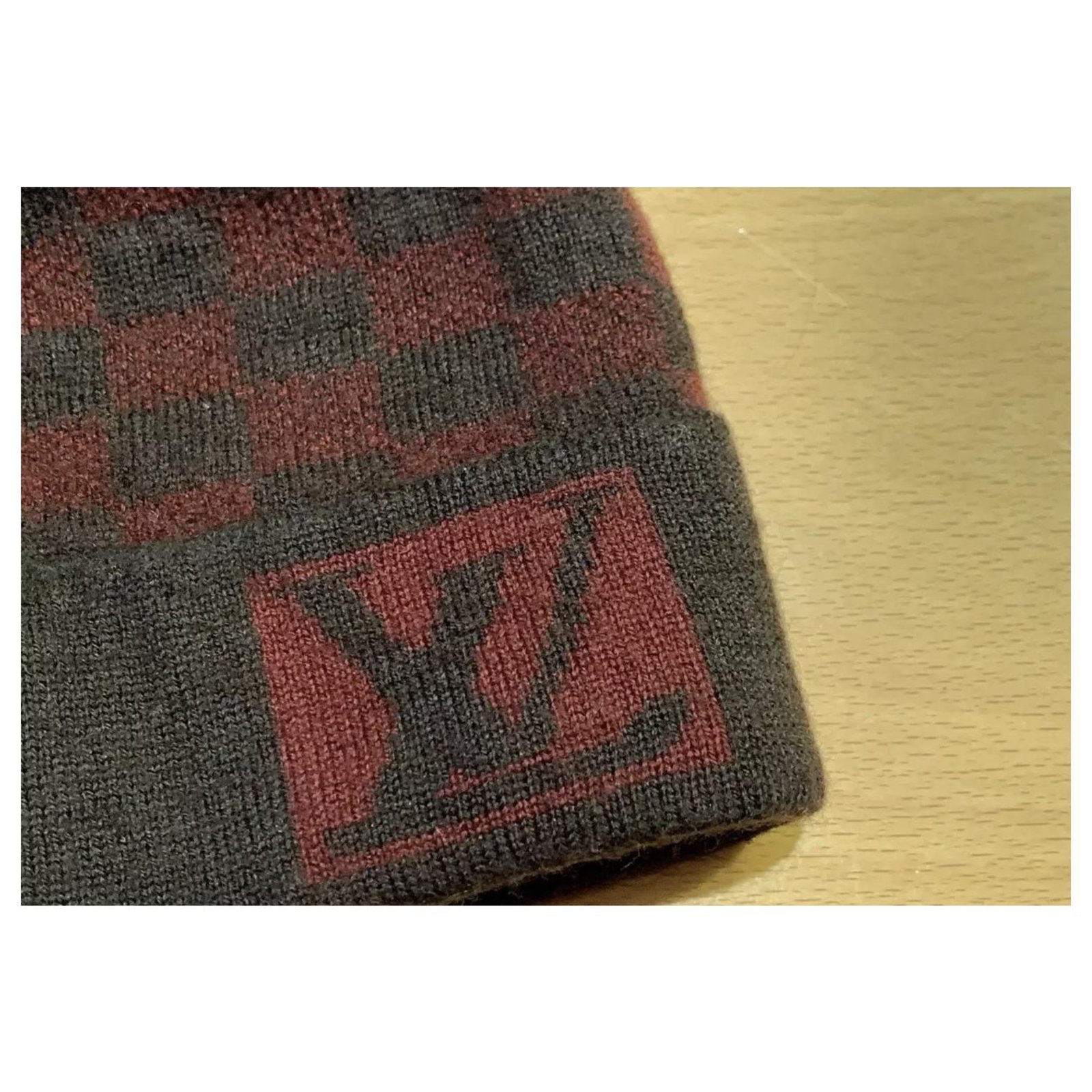 Louis Vuitton Hats Beanies Brown Wool ref.172141 - Joli Closet
