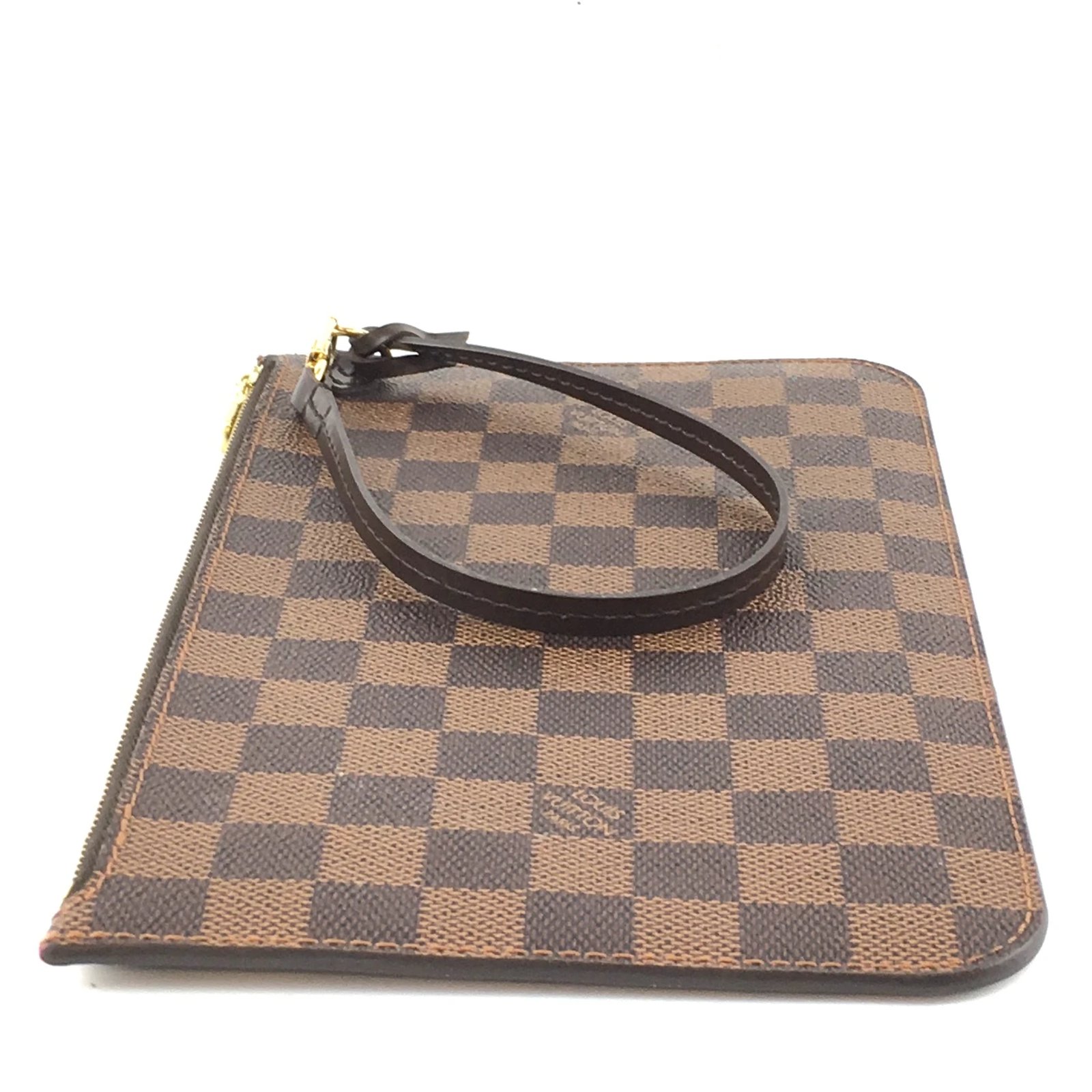 Louis Vuitton Neverfull Review: MM vs GM - Mia Mia Mine  Louis vuitton bag  neverfull, Louis vuitton travel bags, Vuitton outfit
