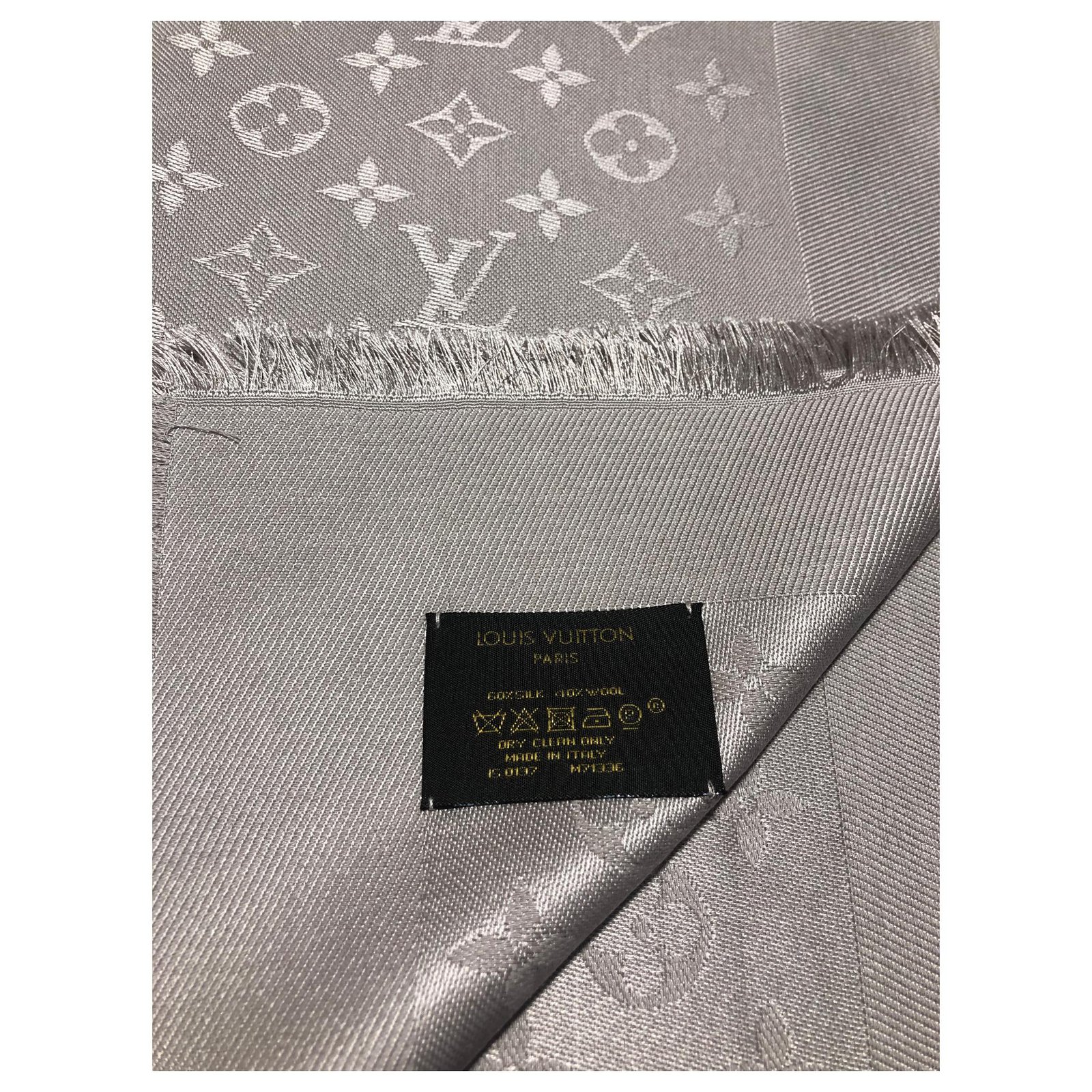 LOUIS VUITTON Silk Wool Monogram Shawl Pearl Grey 359386