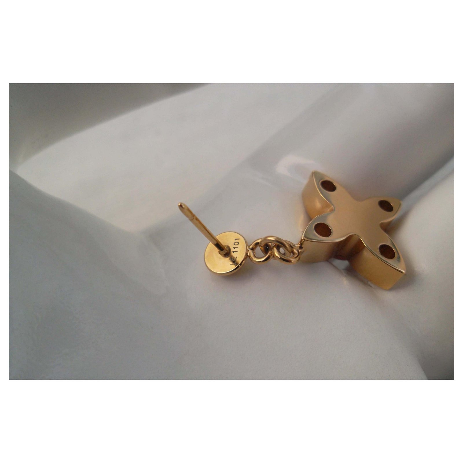 Louis Vuitton Earrings (TRIO) Golden Metal ref.173737 - Joli Closet